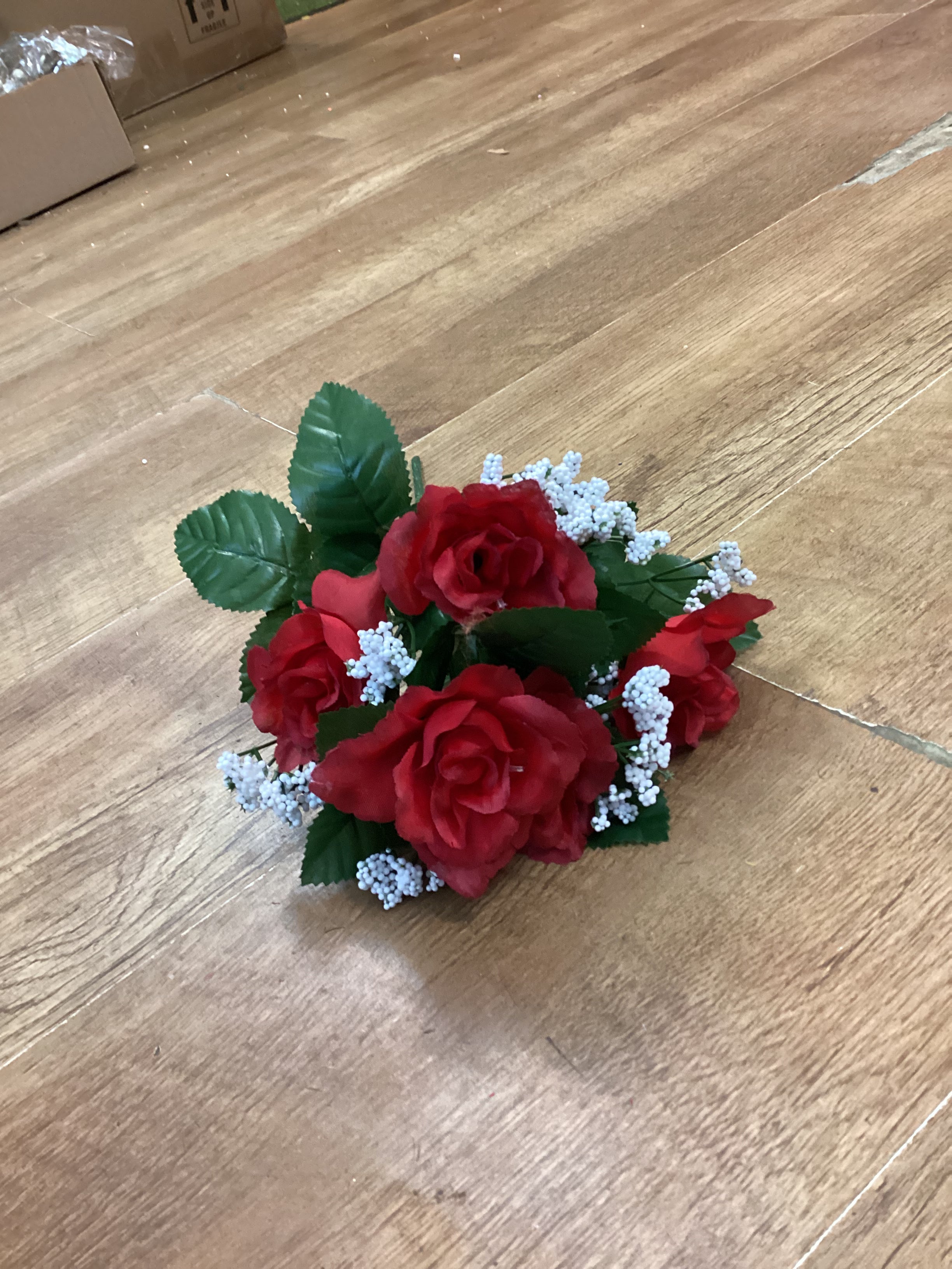 Open rose and gypsophila bunch - 6 colours available