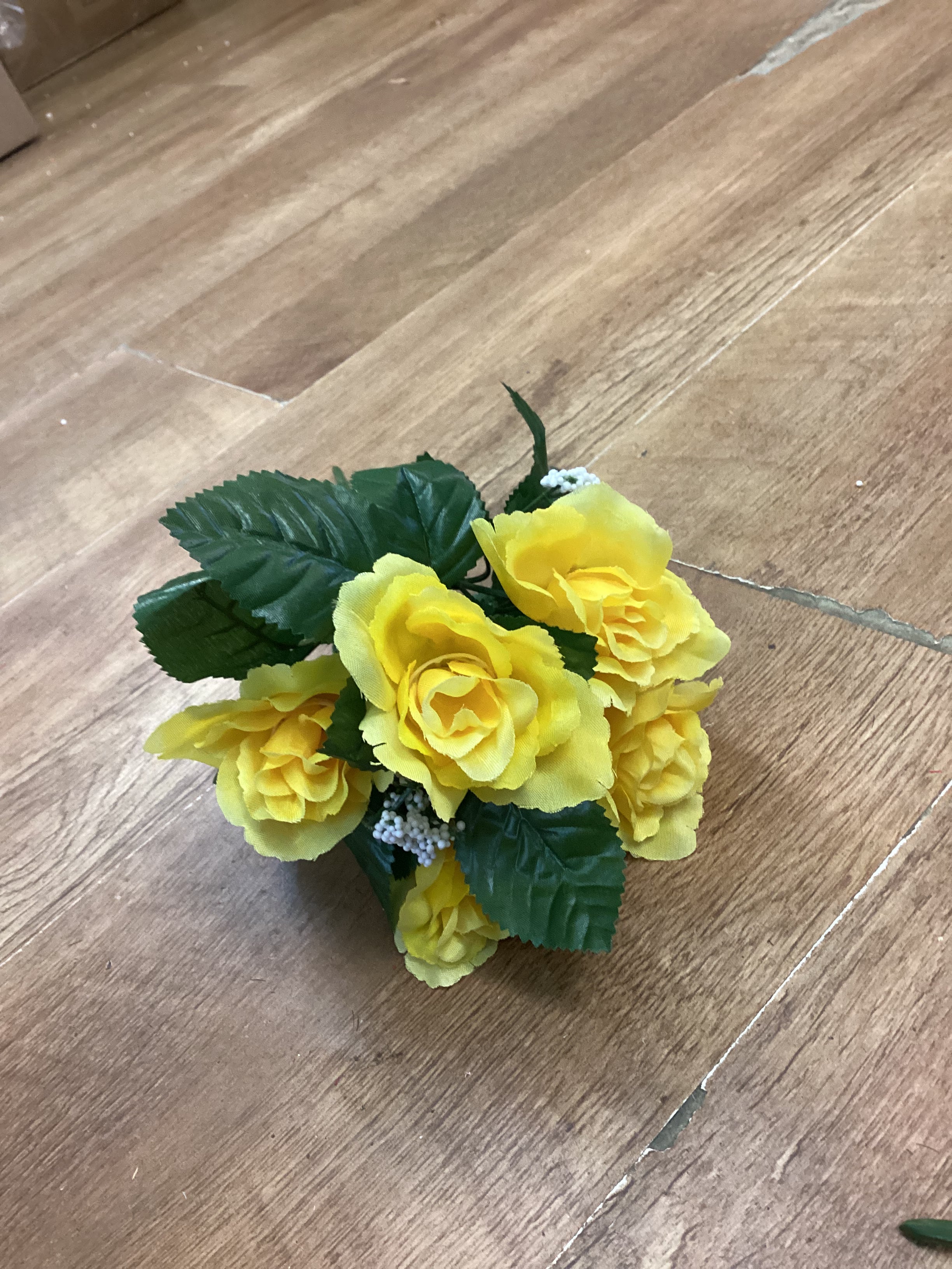Open rose and gypsophila bunch - 6 colours available