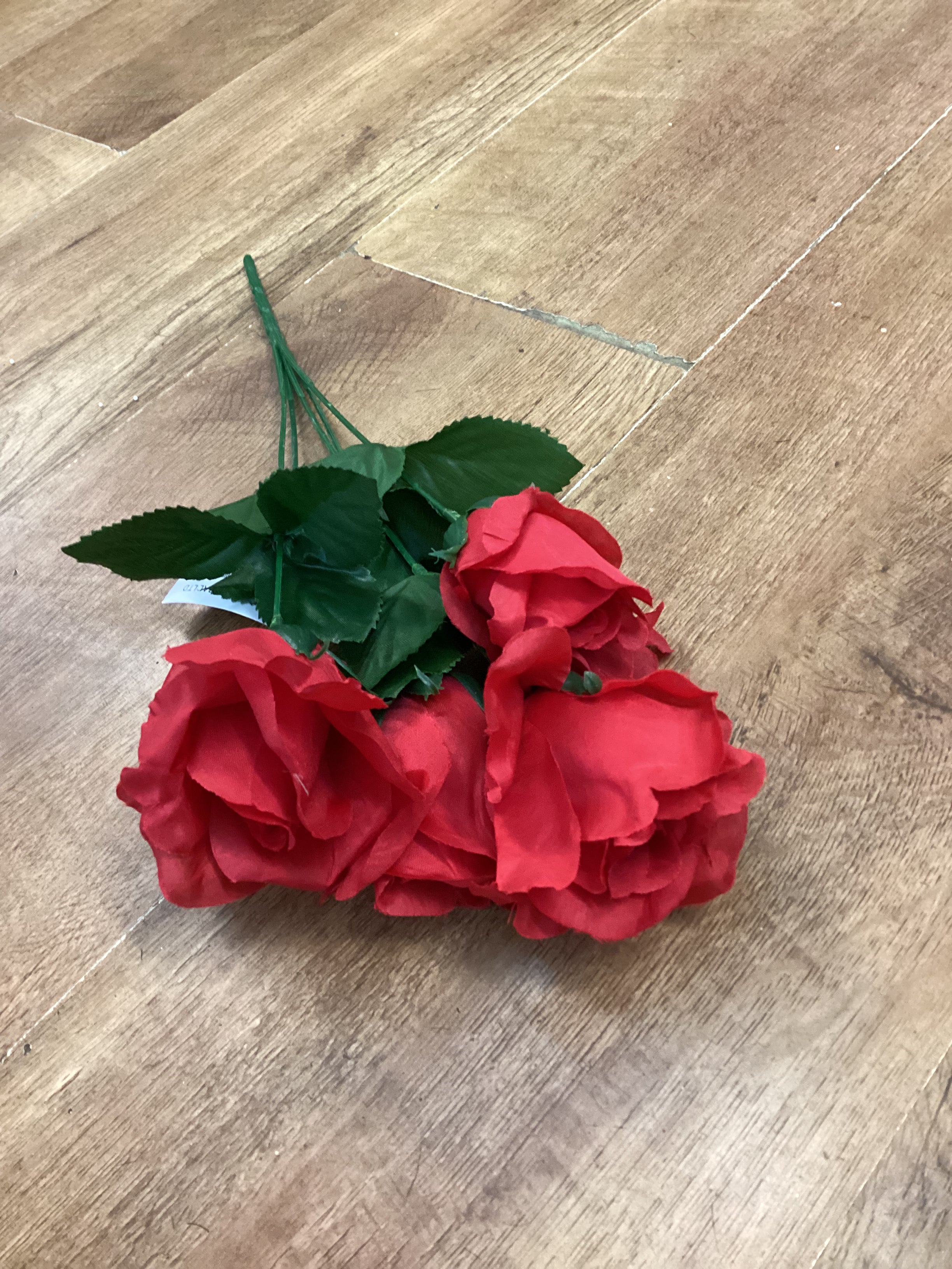 Open rose bunch - 6 colours available