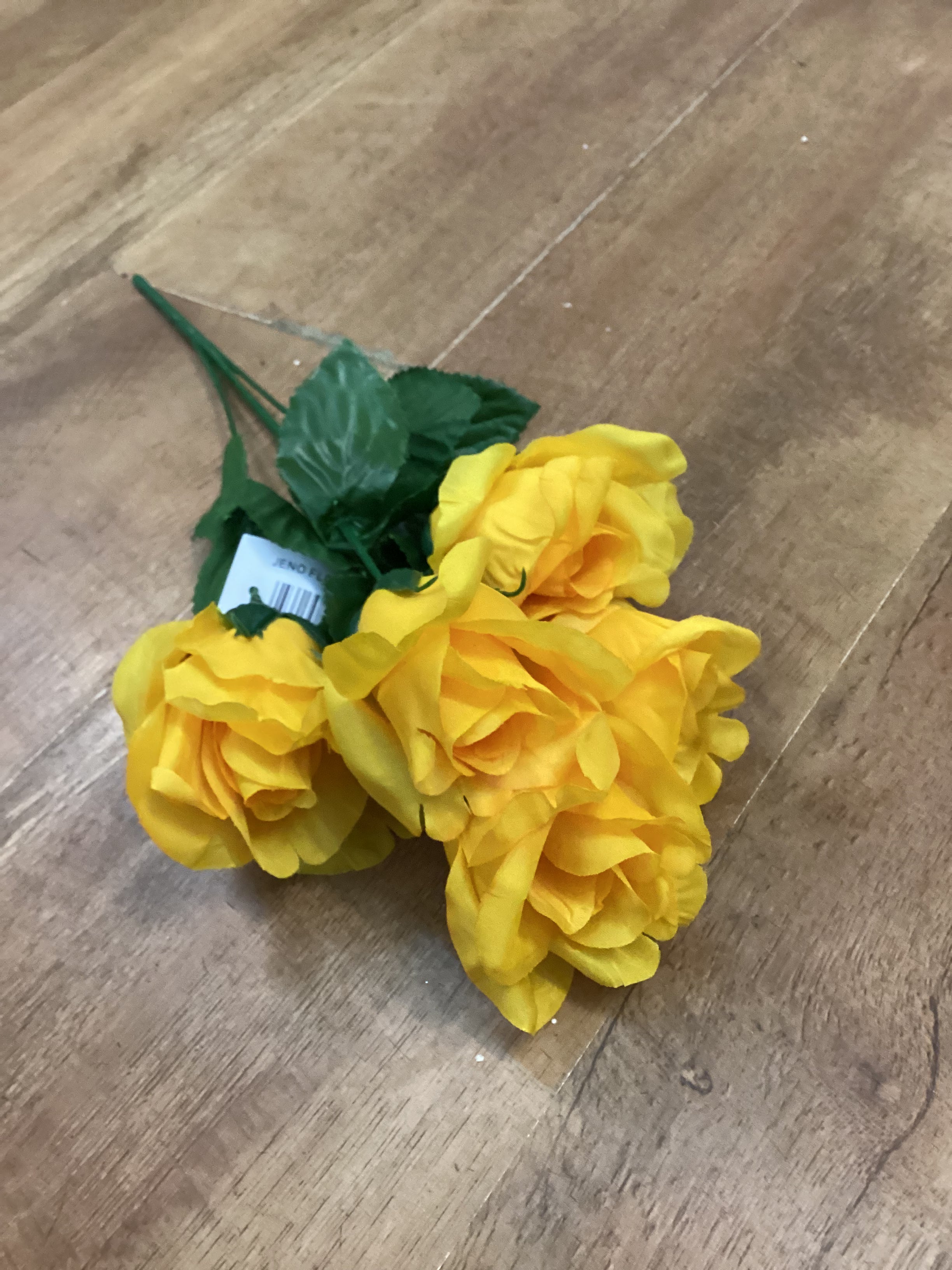 Open rose bunch - 6 colours available