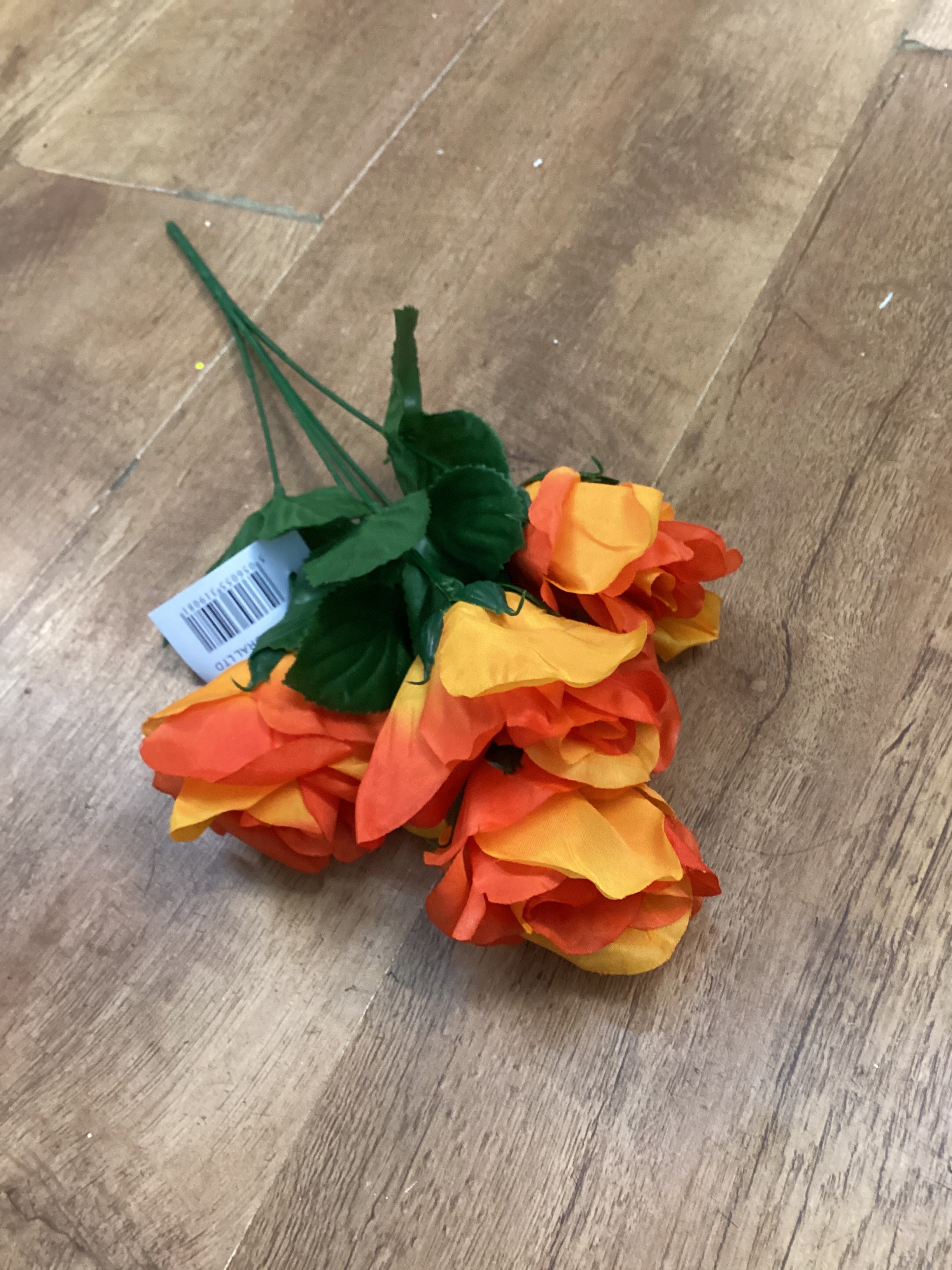Open rose bunch - 6 colours available