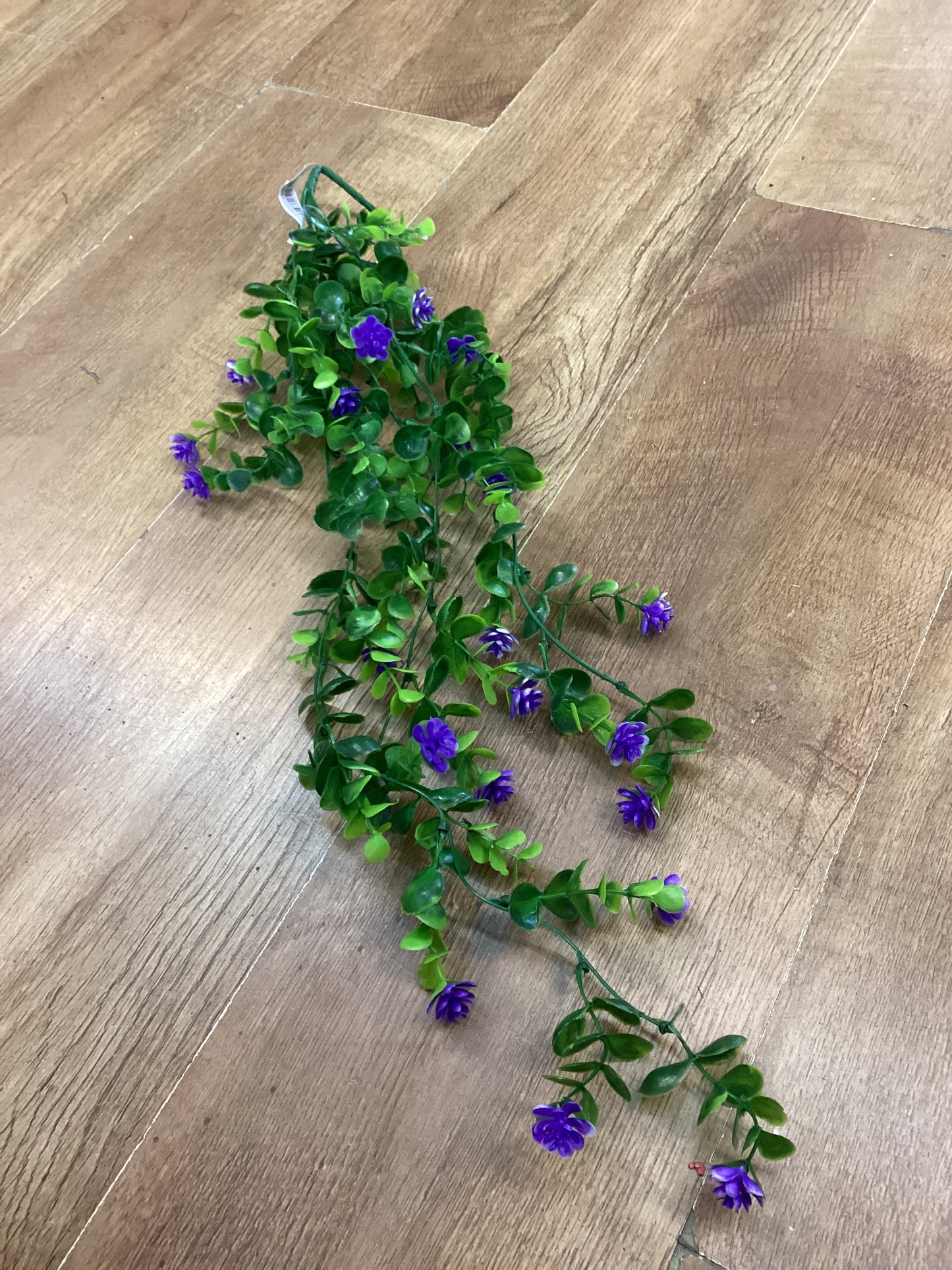 Plastic flowering foliage trailer