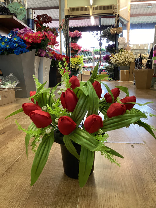 Red tulip gravepot