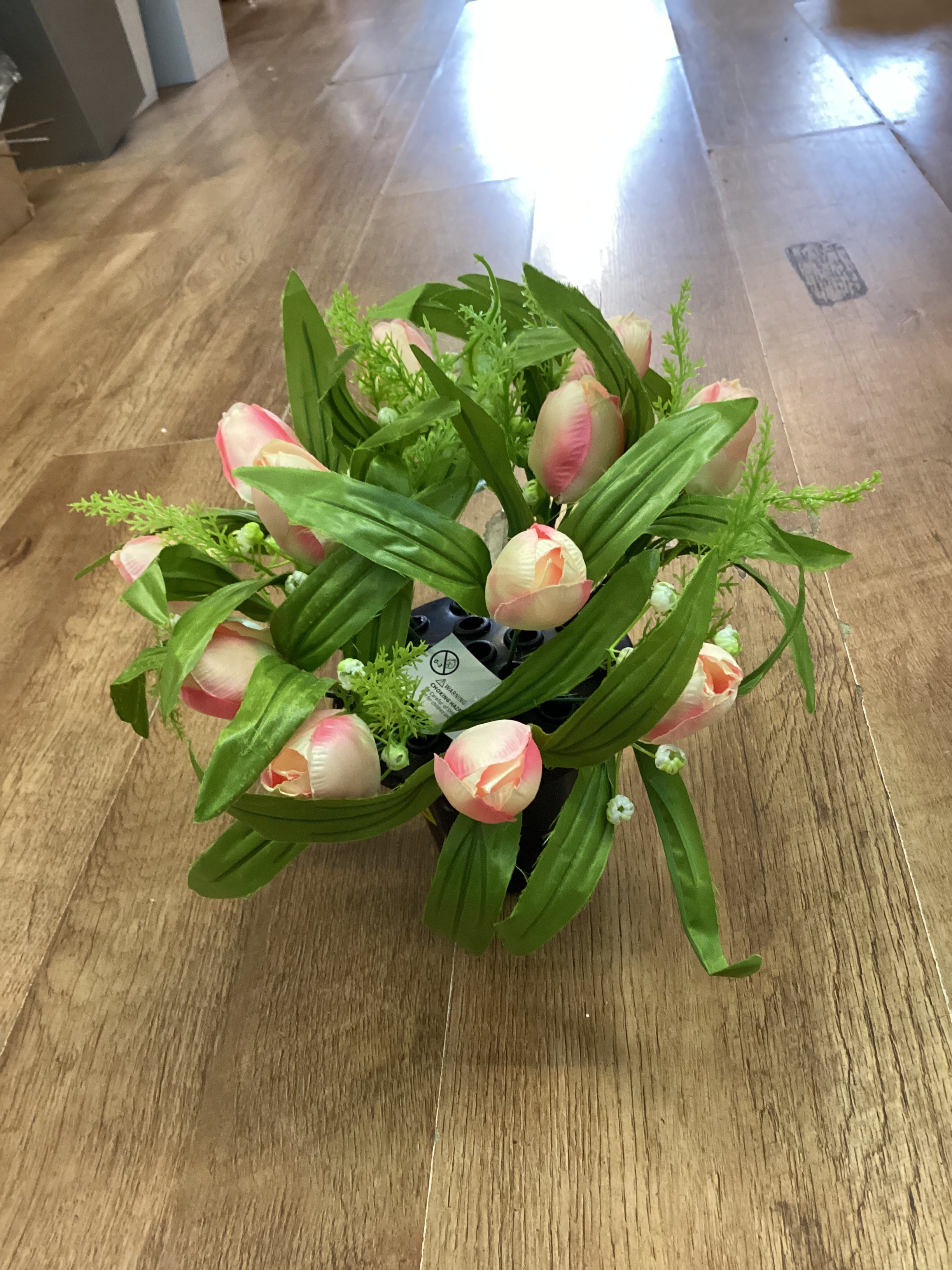 Pink tulip gravepot