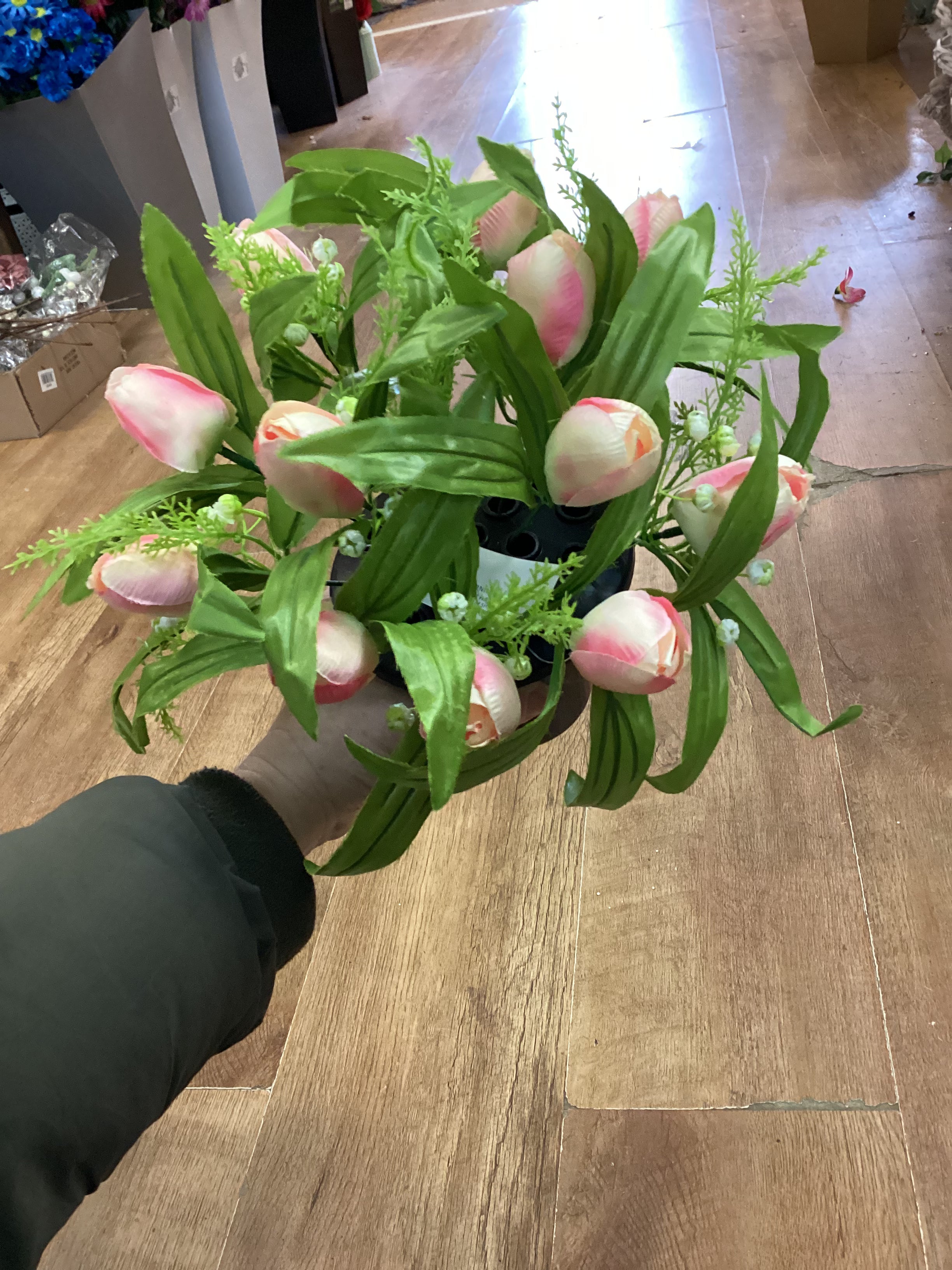 Pink tulip gravepot