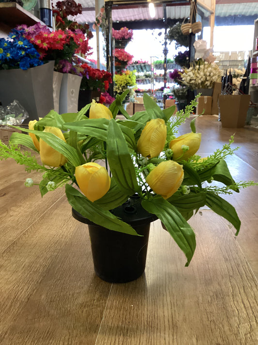 Yellow tulip gravepot
