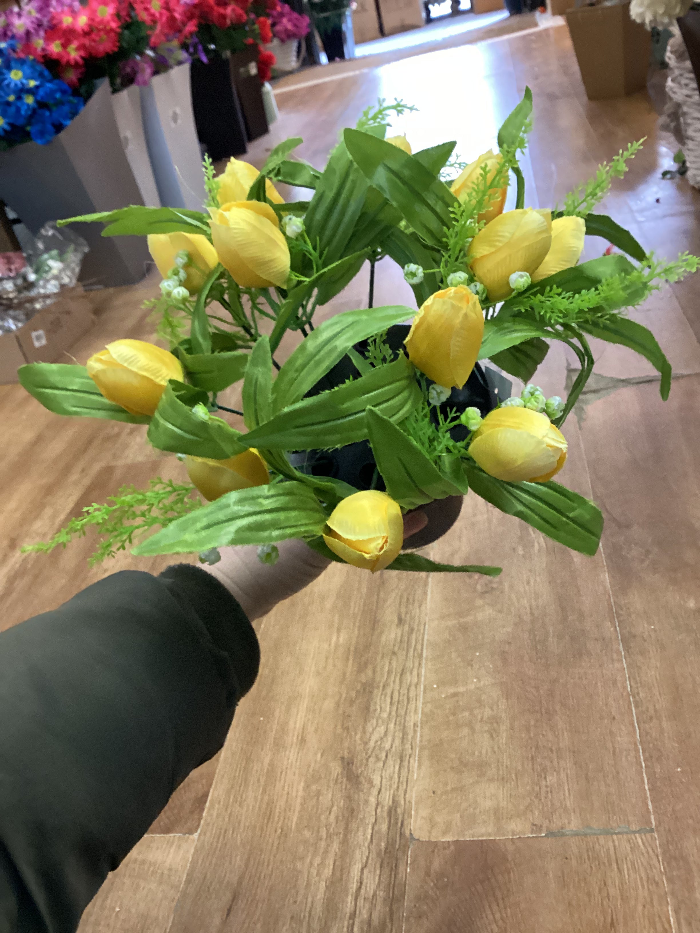 Yellow tulip gravepot