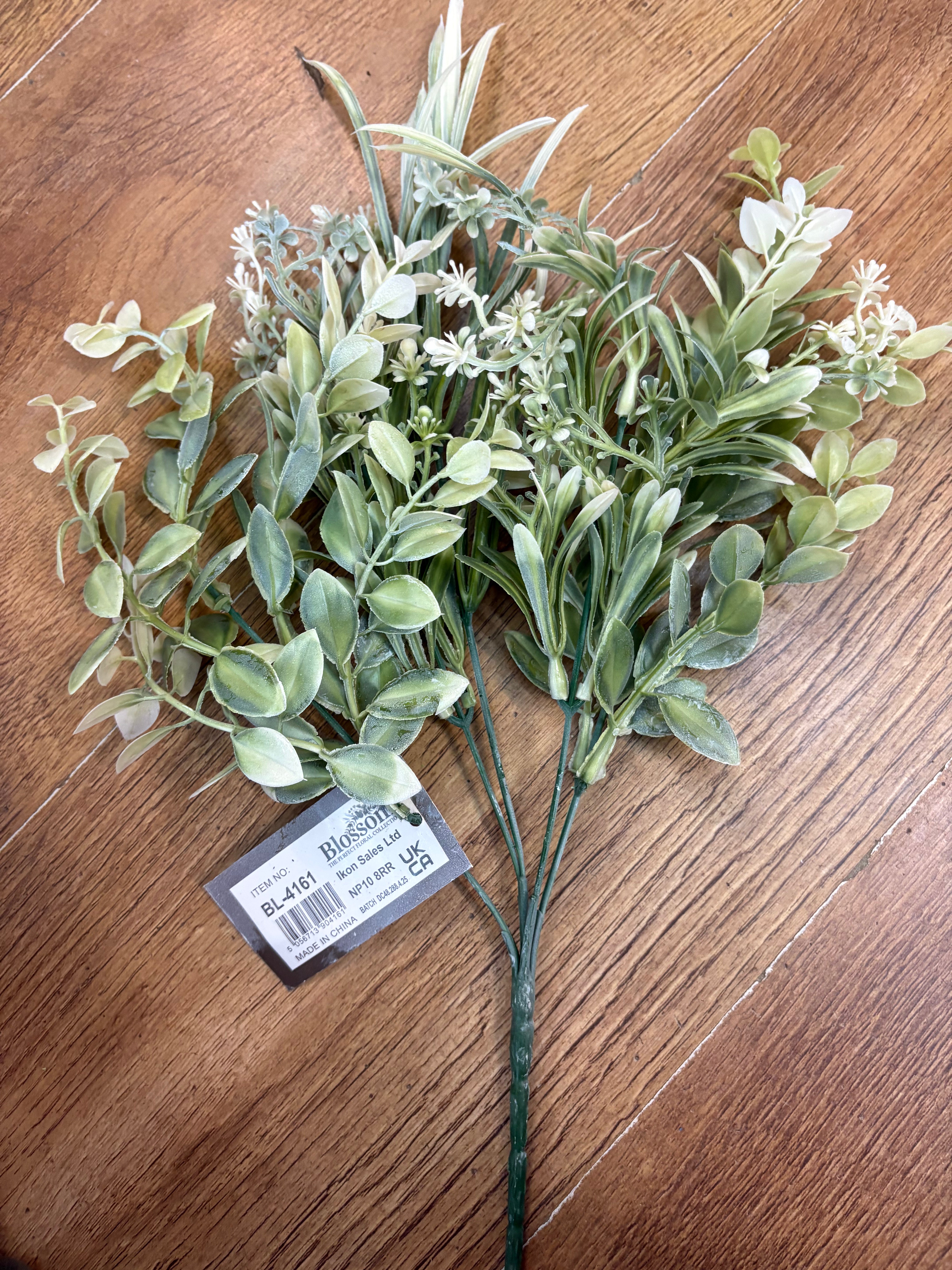 Coloured mixed foliage bunch - 6 colours available