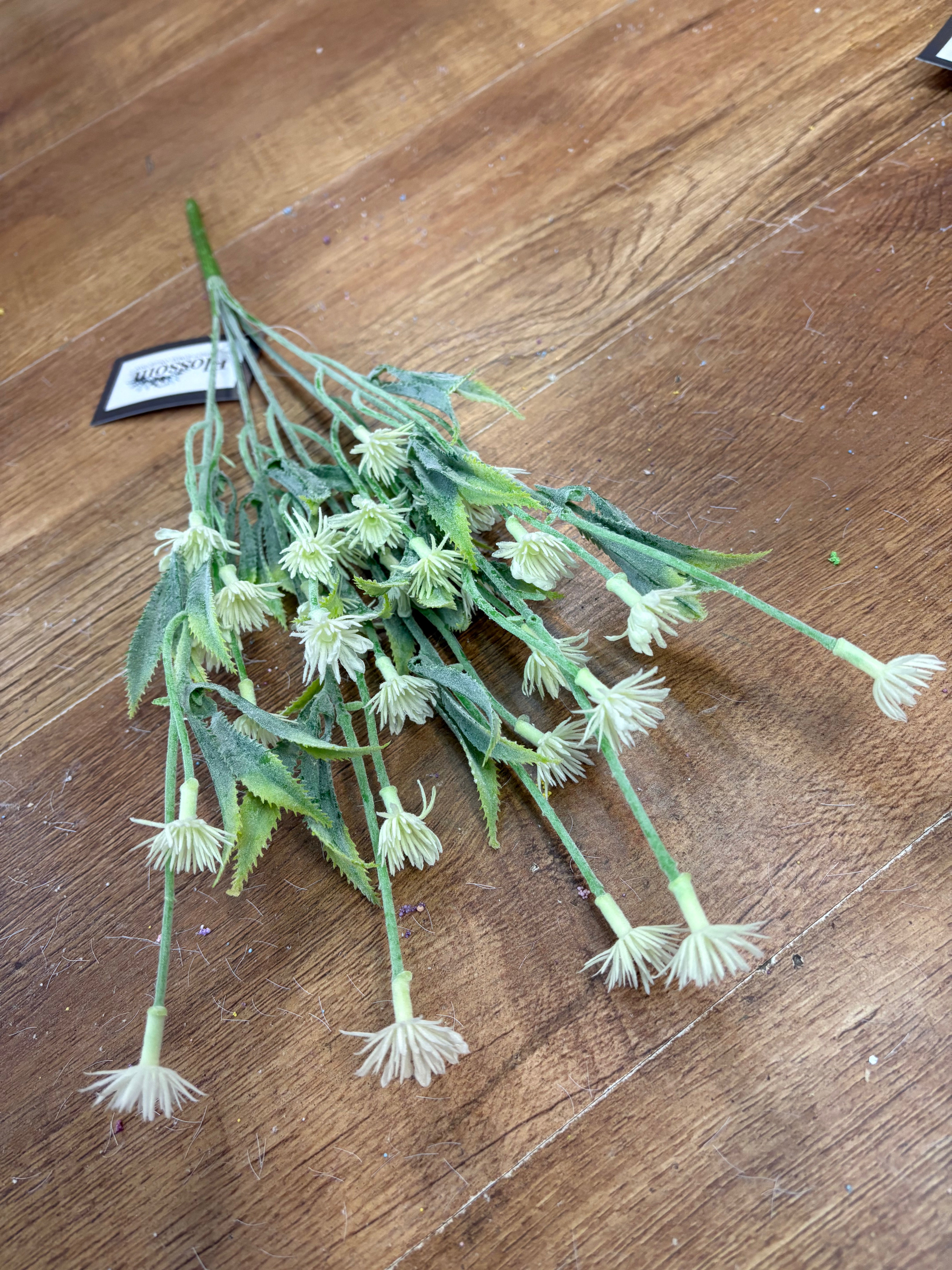 Big bunch miniature thistles - 5 colours available
