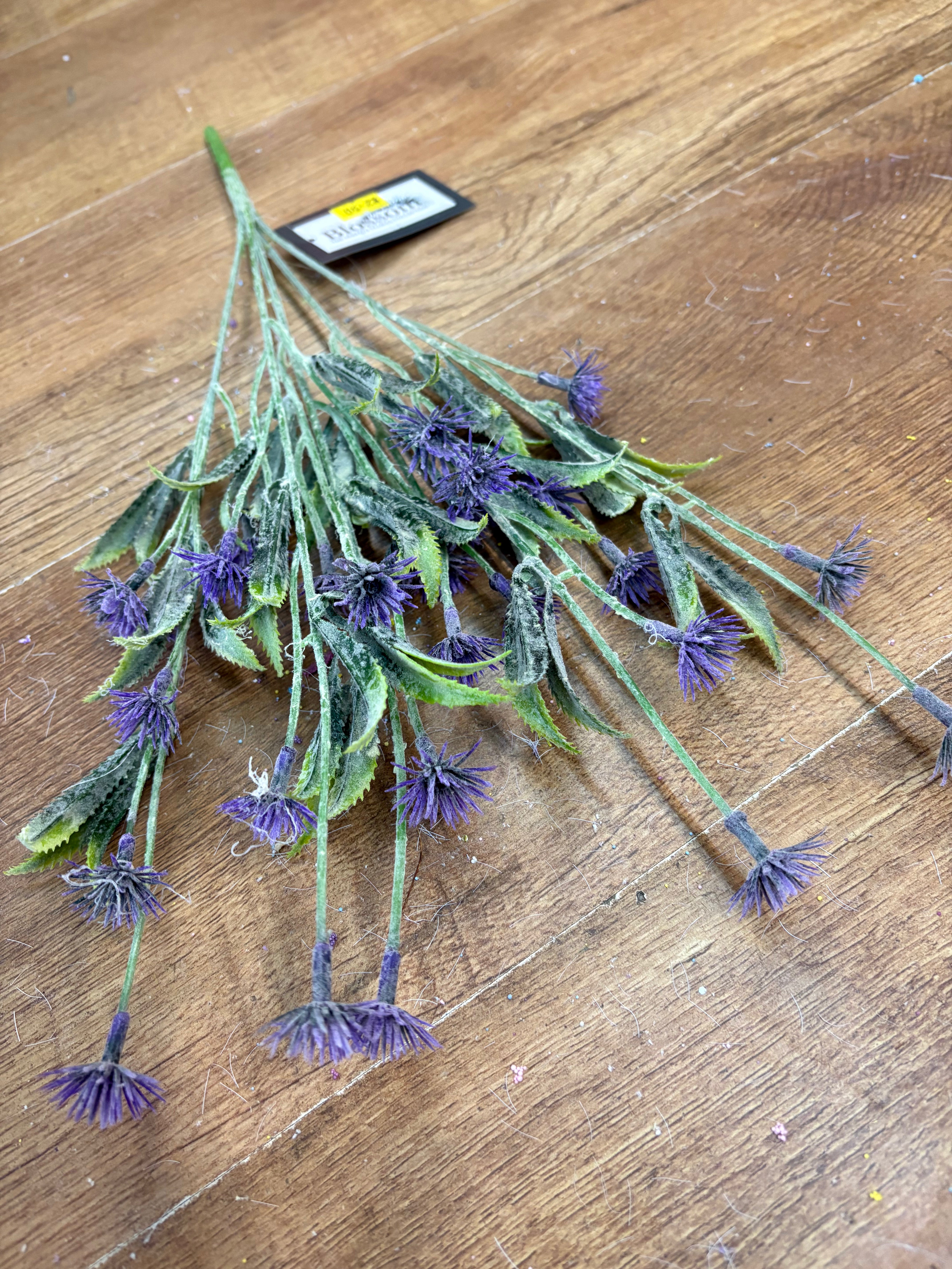 Big bunch miniature thistles - 5 colours available