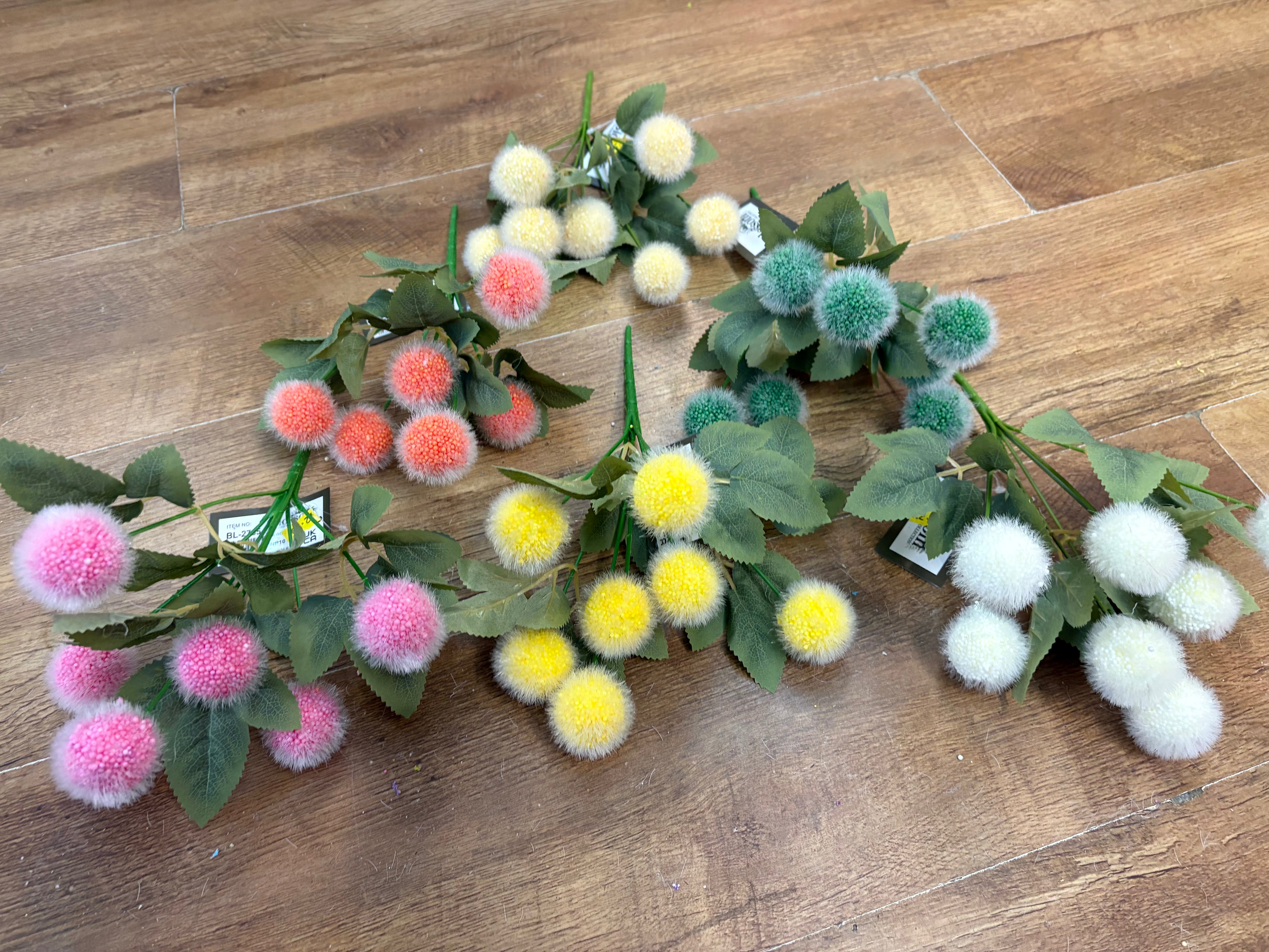Fluffy ball bunch - 6 colours available
