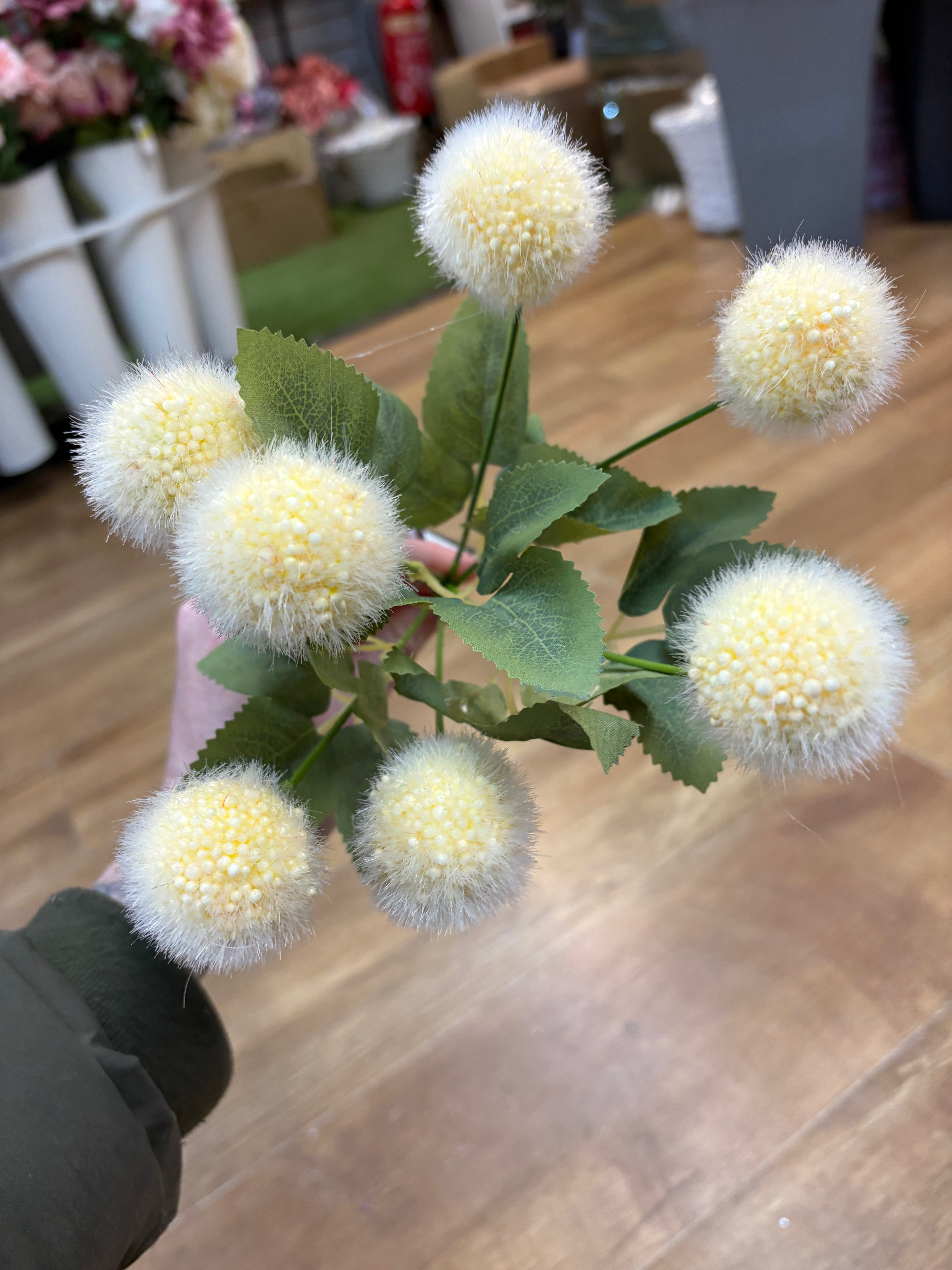 Fluffy ball bunch - 6 colours available
