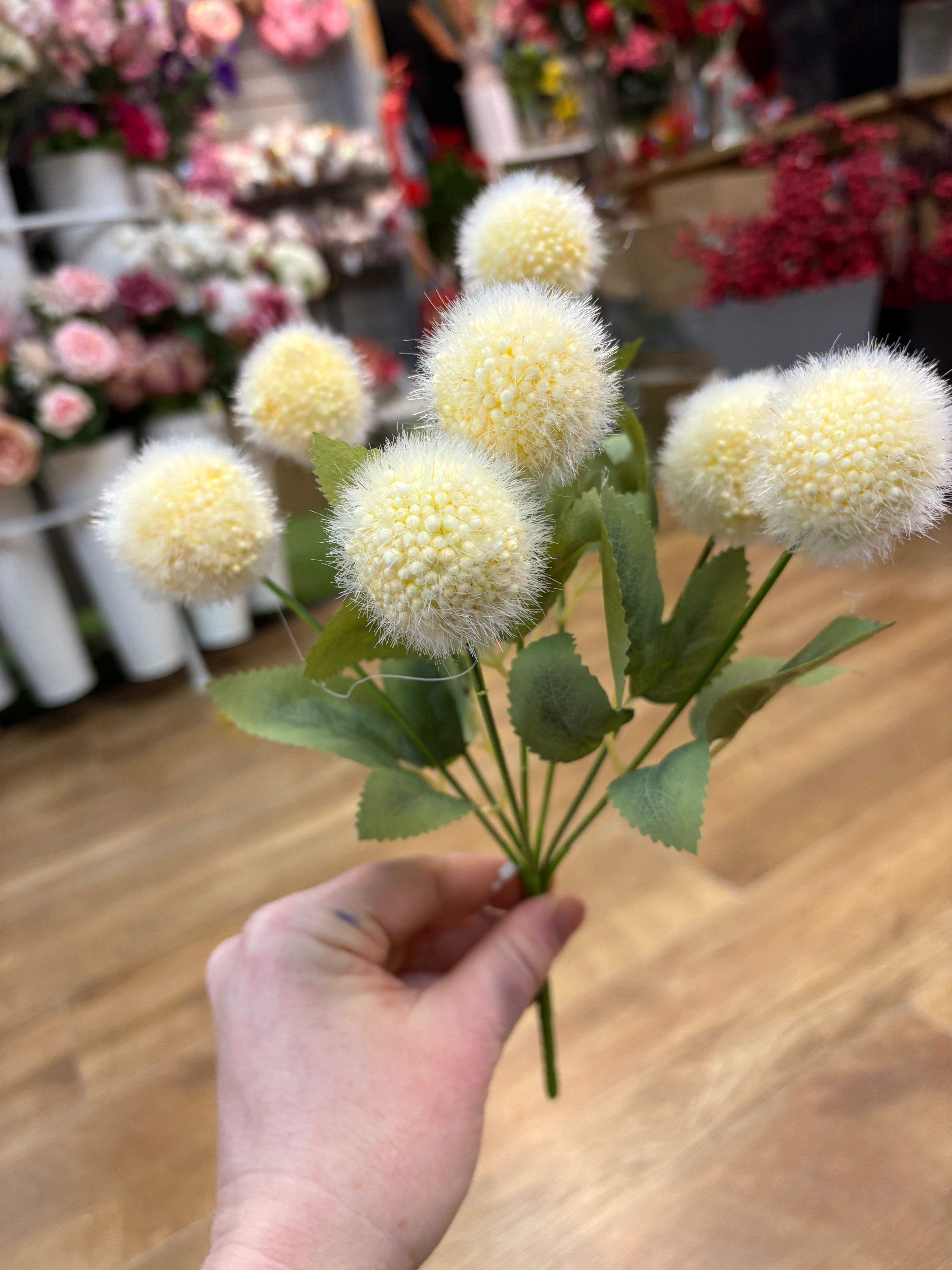 Fluffy ball bunch - 6 colours available