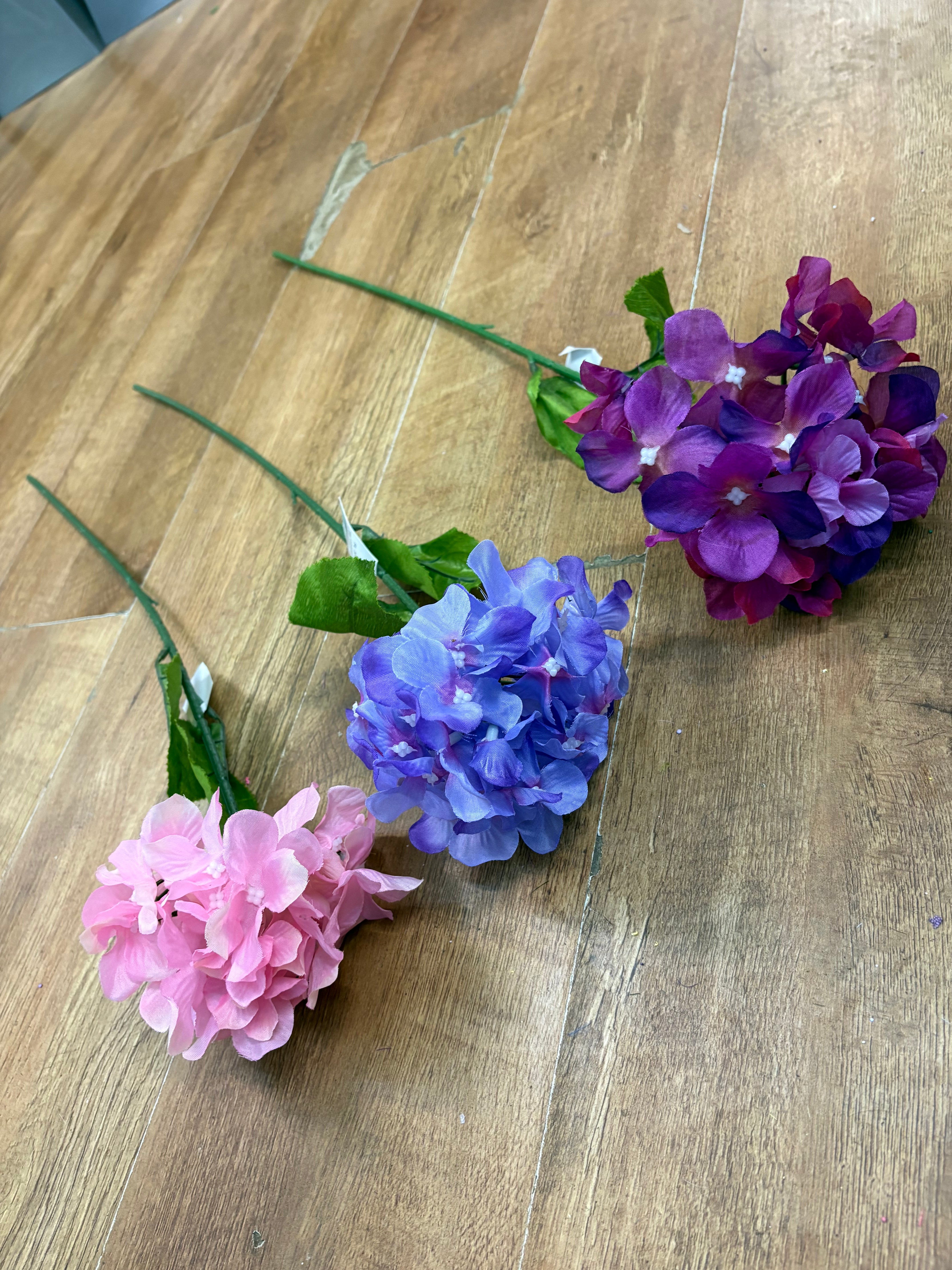 Long stem hydrangeas - 3 colours available