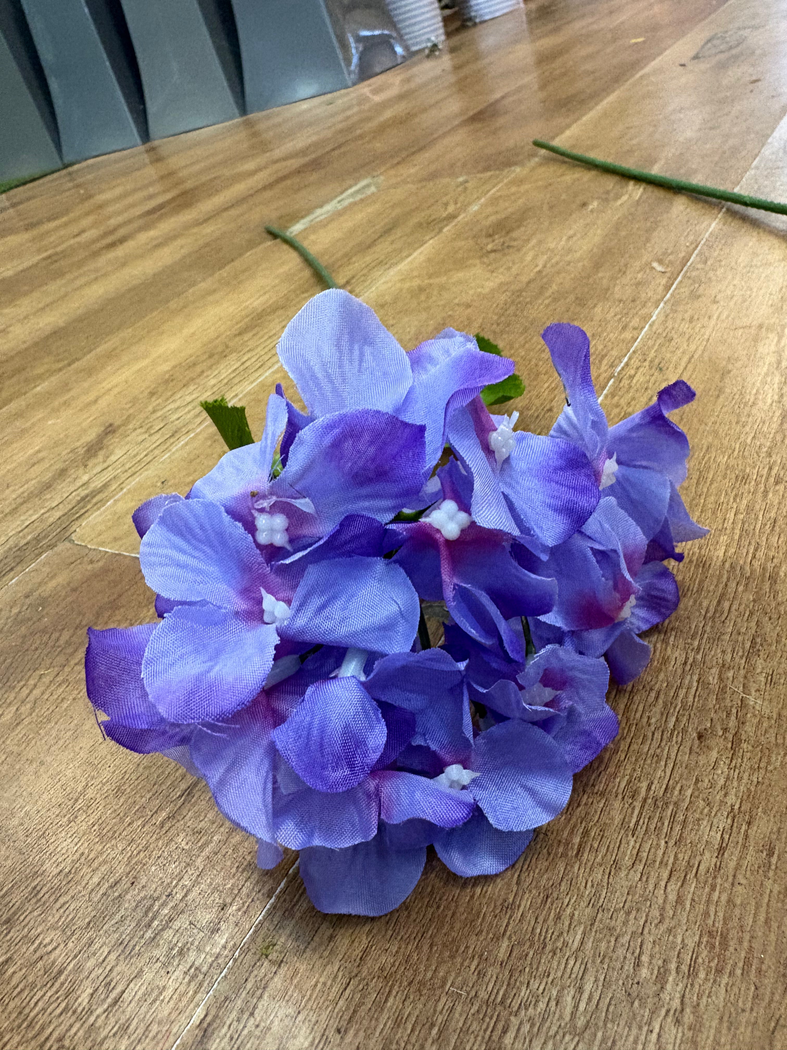 Long stem hydrangeas - 3 colours available