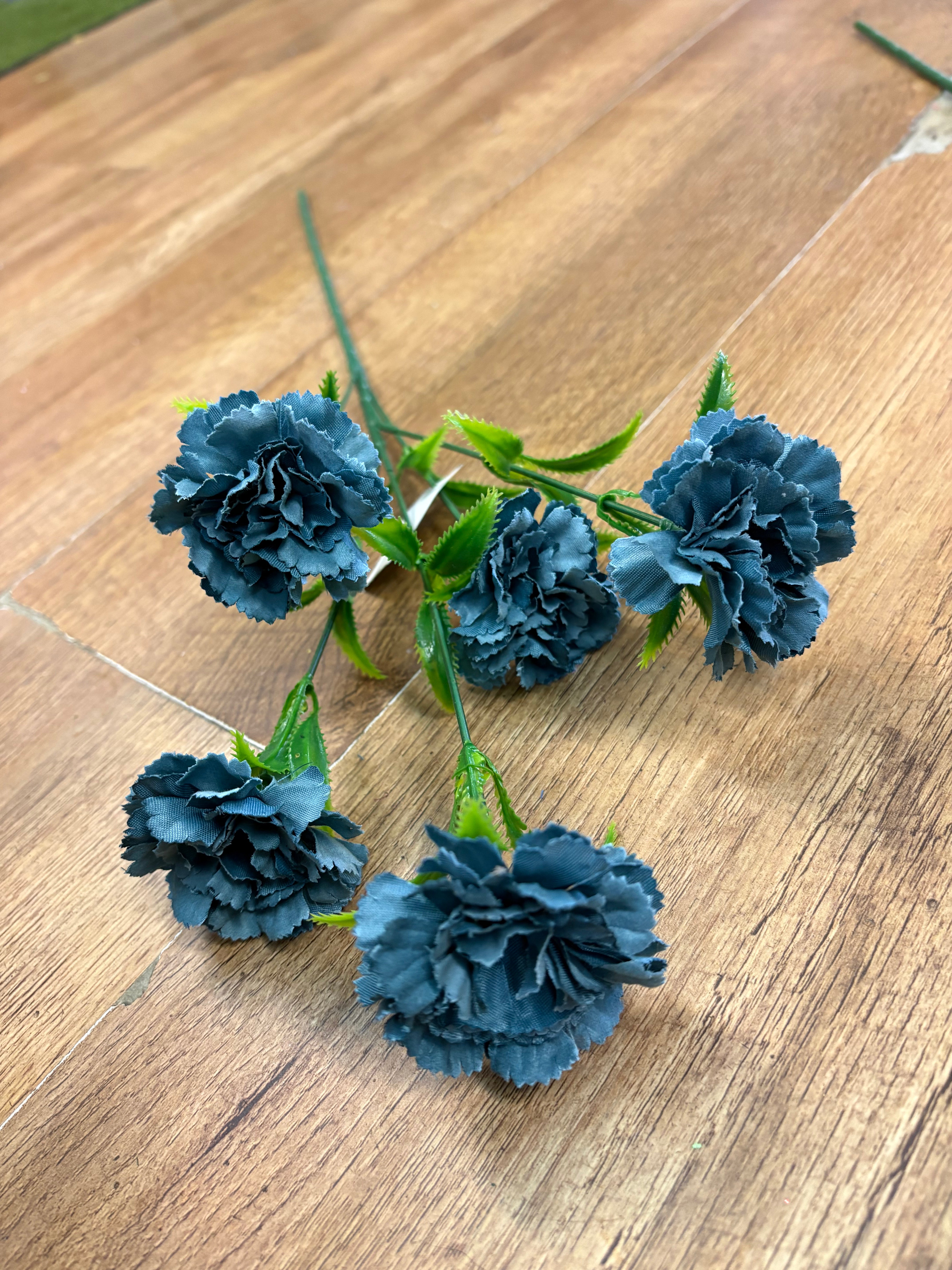 Long stem carnation spray - 2 colours available