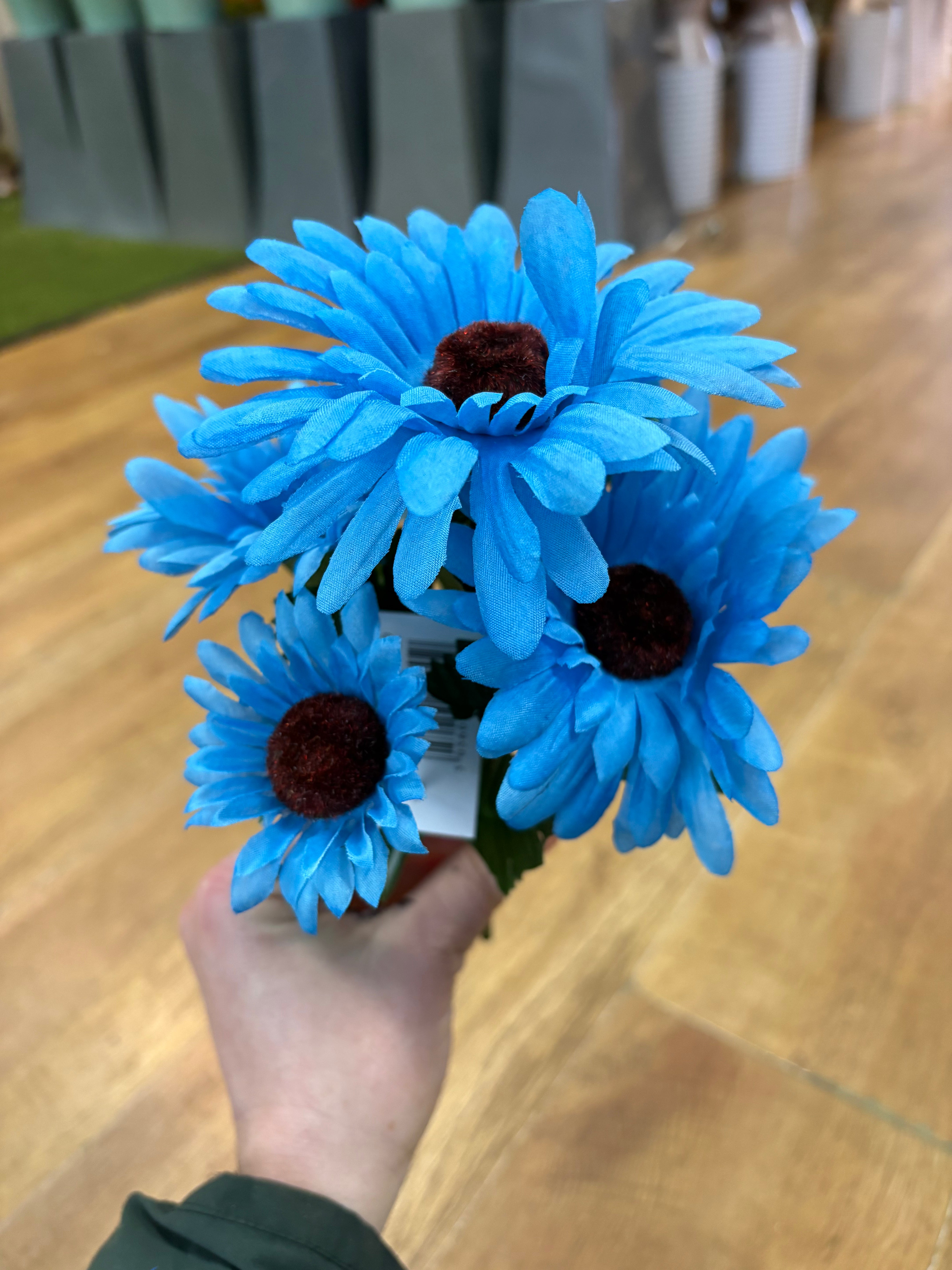 Mixed size gerbera bunch - 6 colours available