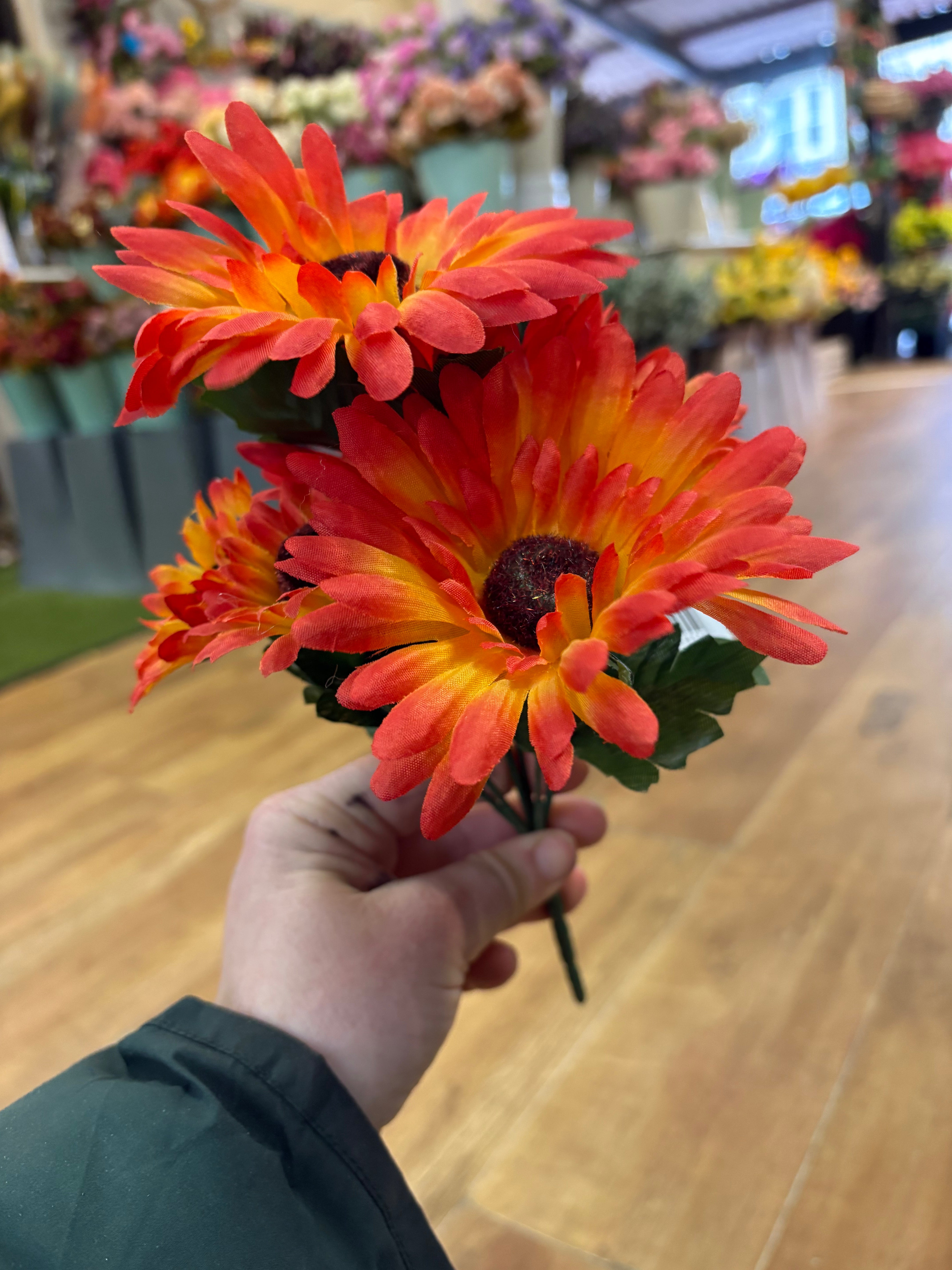 Mixed size gerbera bunch - 6 colours available