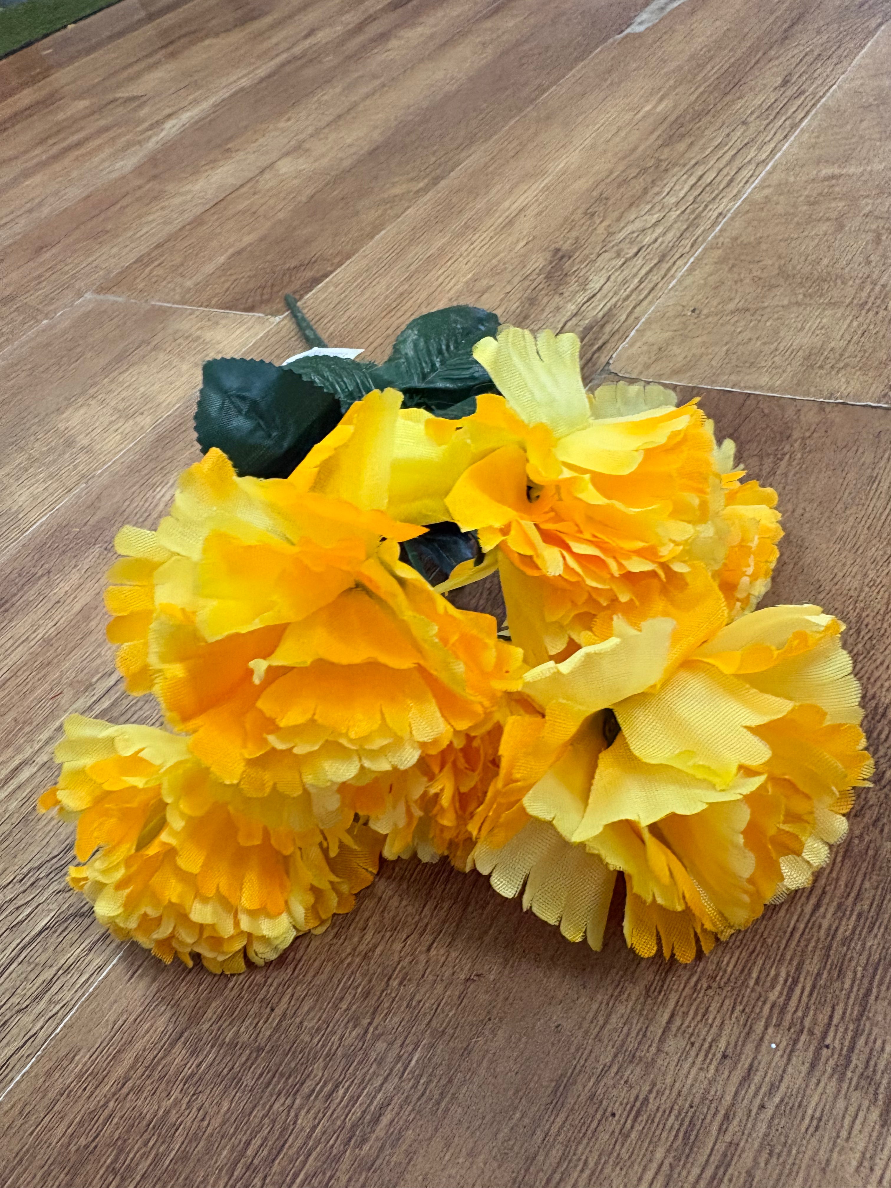 Carnation bunch - 6 colours available