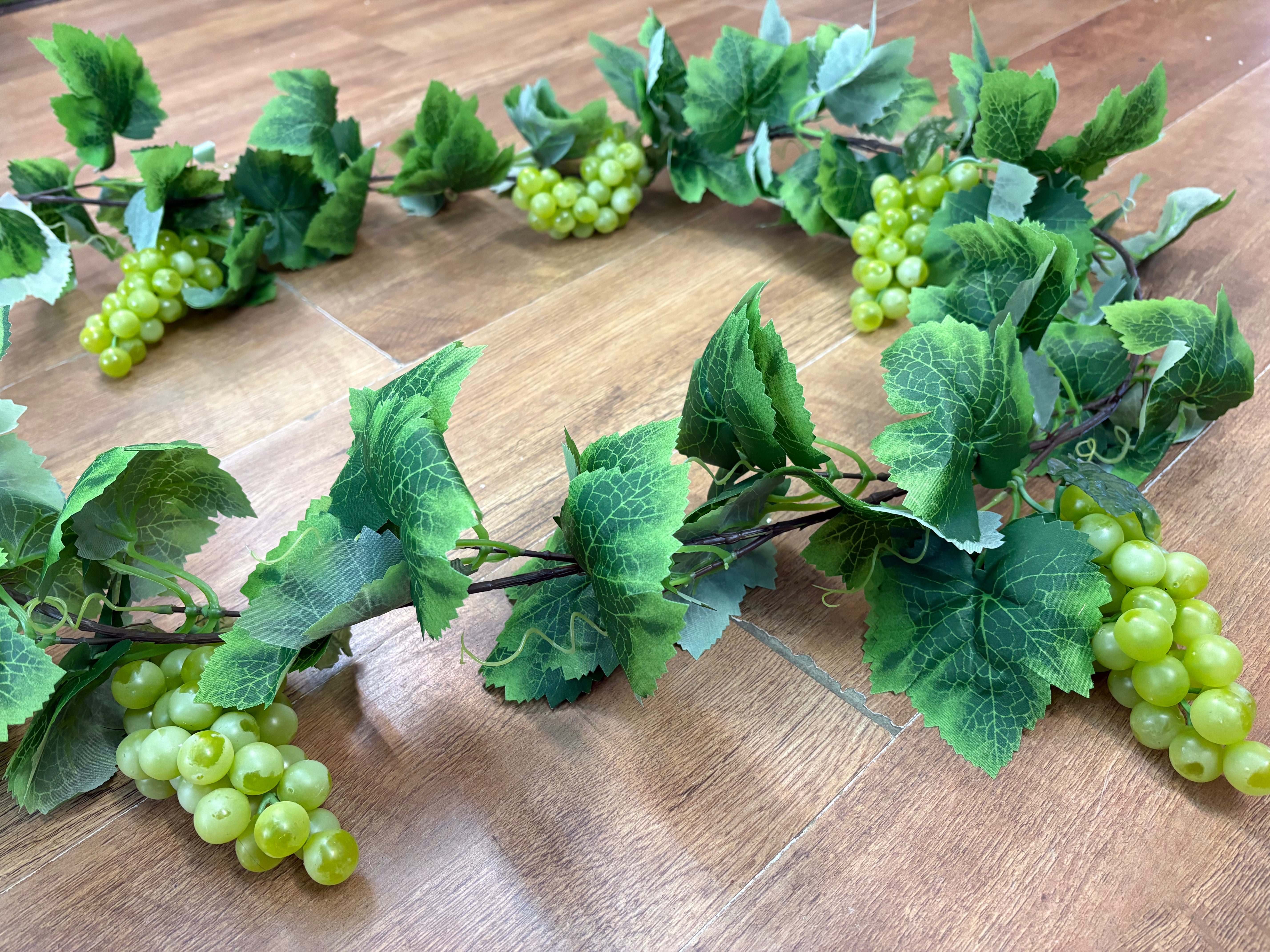 Green grape garland