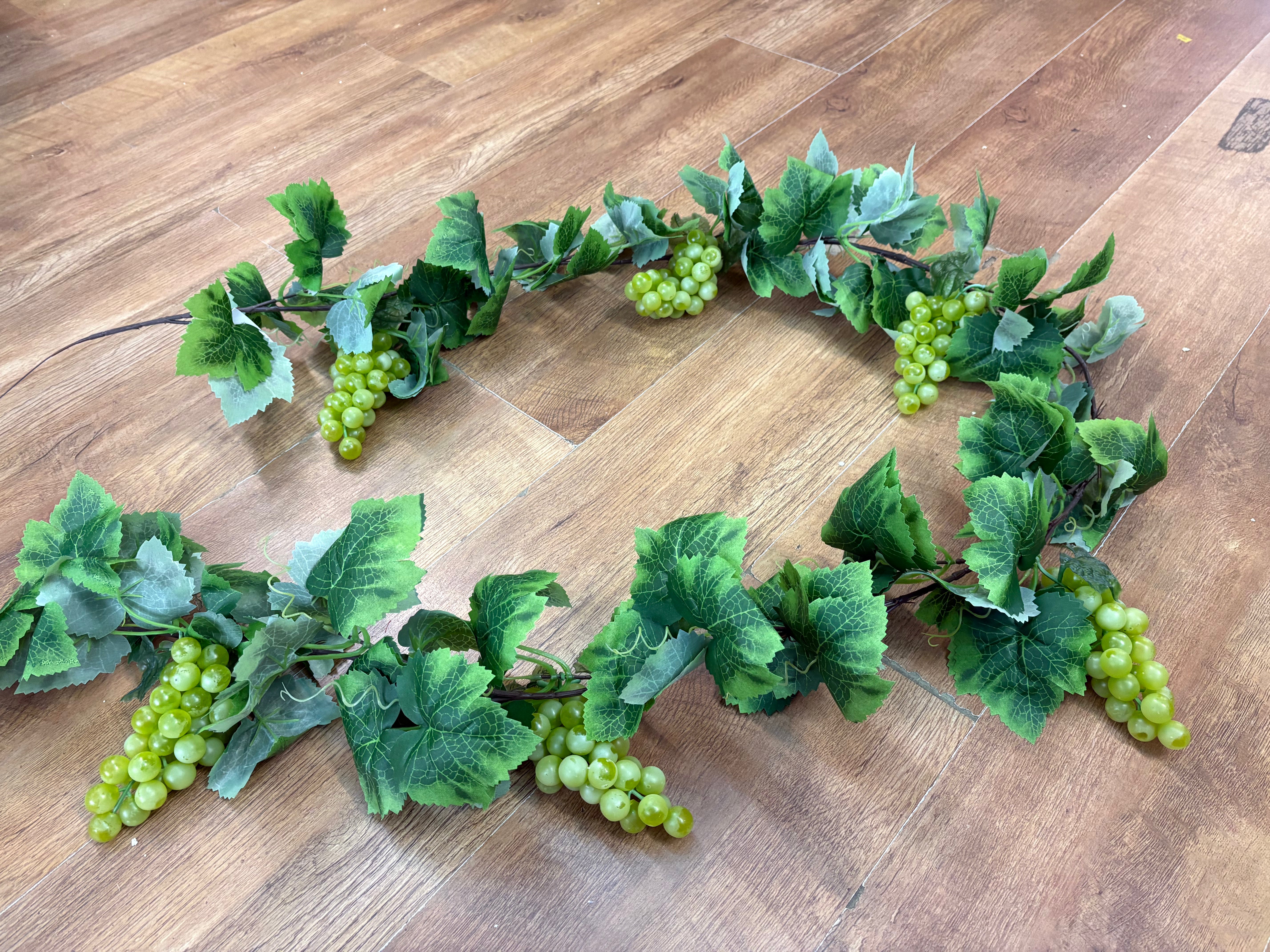 Green grape garland