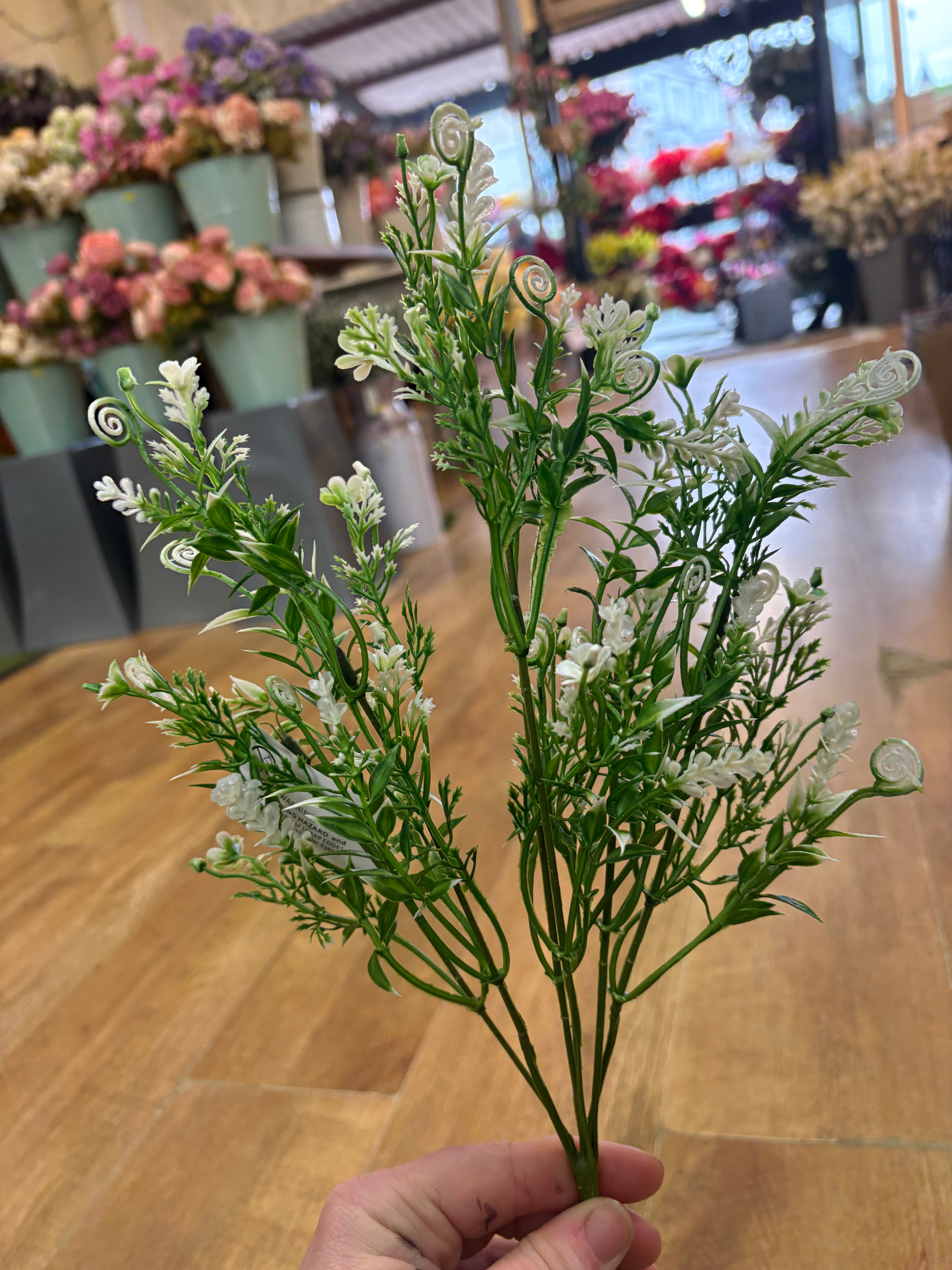 Swirly coloured foliage bunch - 5 colours available