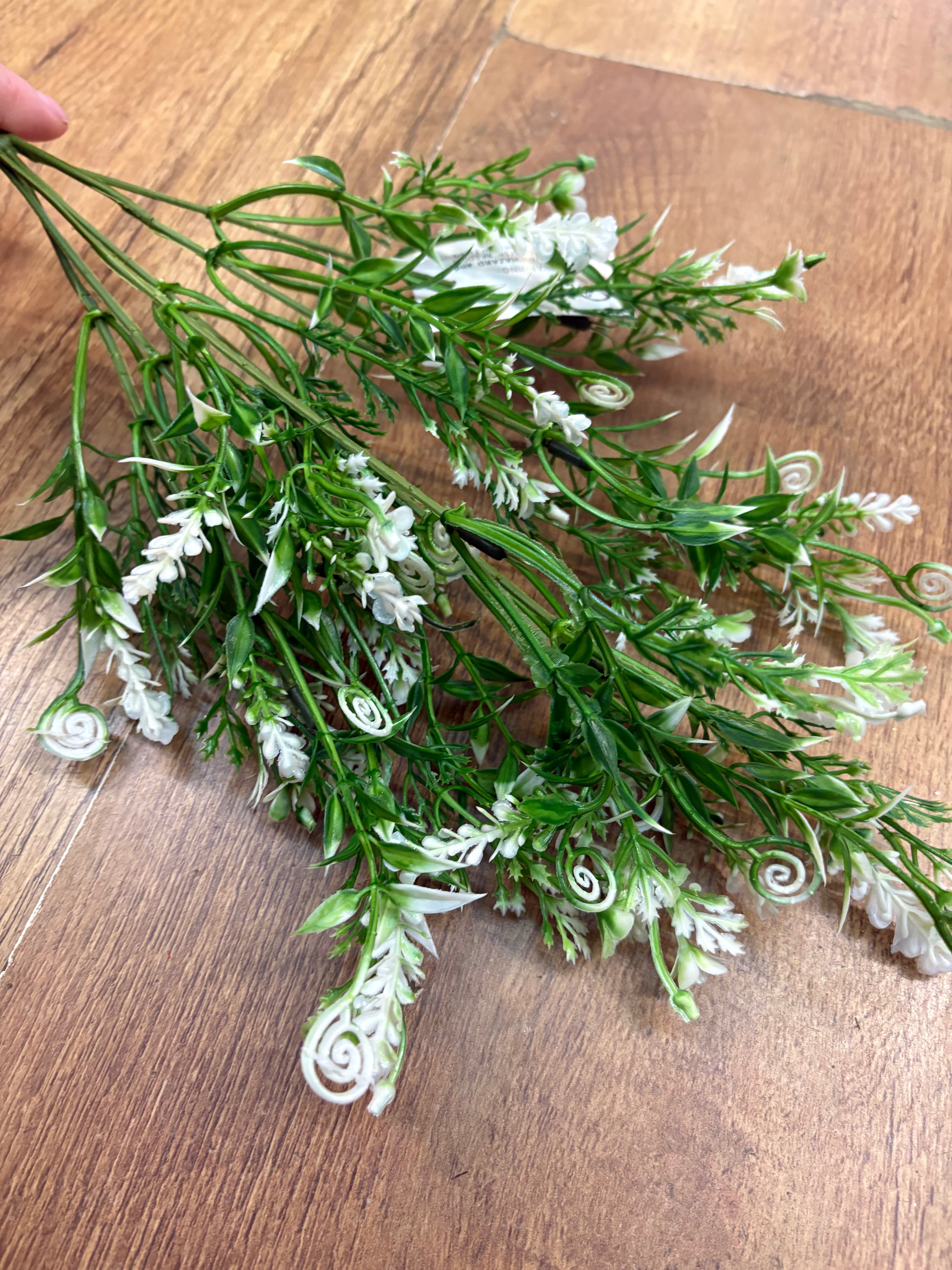 Swirly coloured foliage bunch - 5 colours available