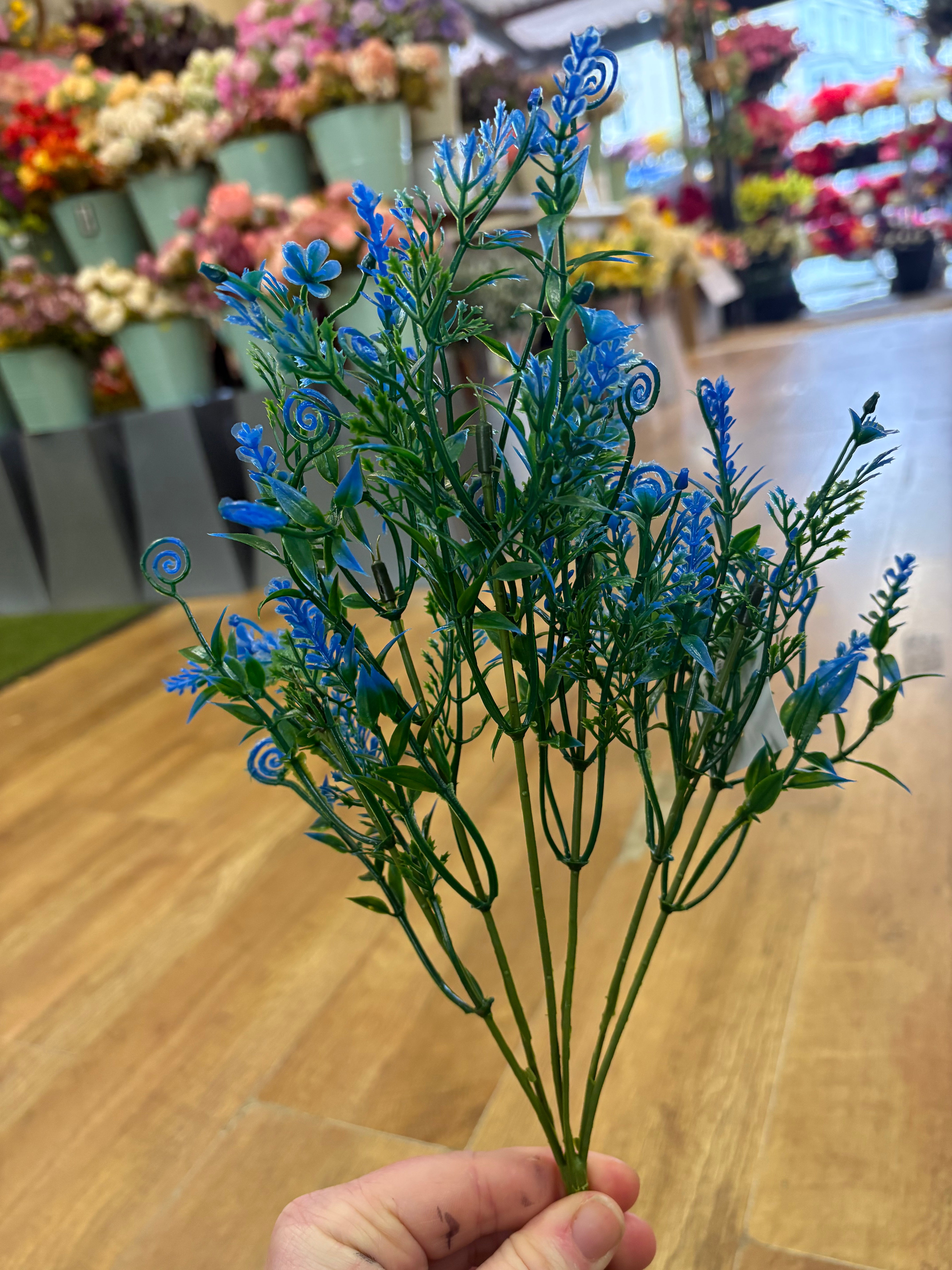 Swirly coloured foliage bunch - 5 colours available