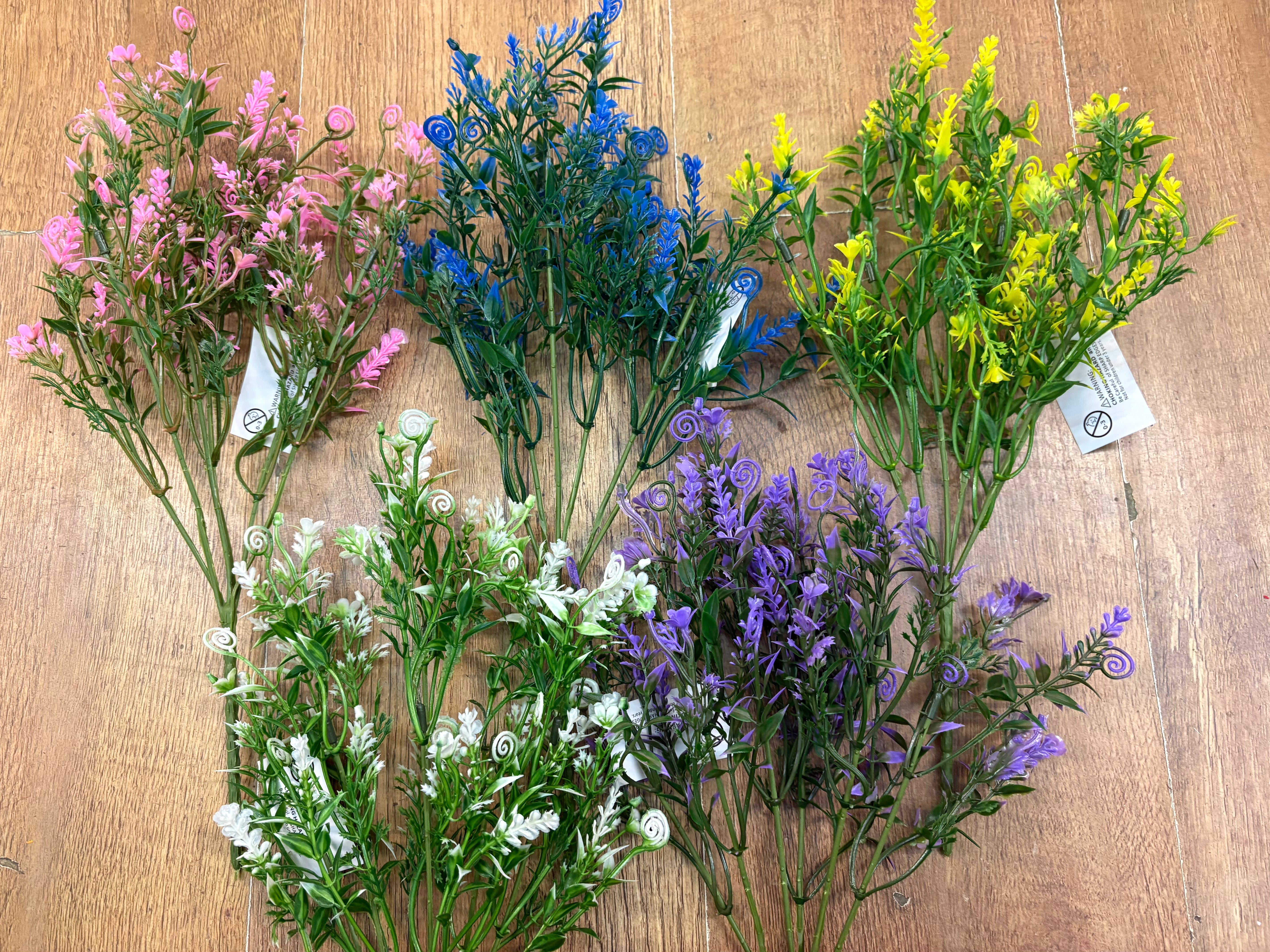 Swirly coloured foliage bunch - 5 colours available