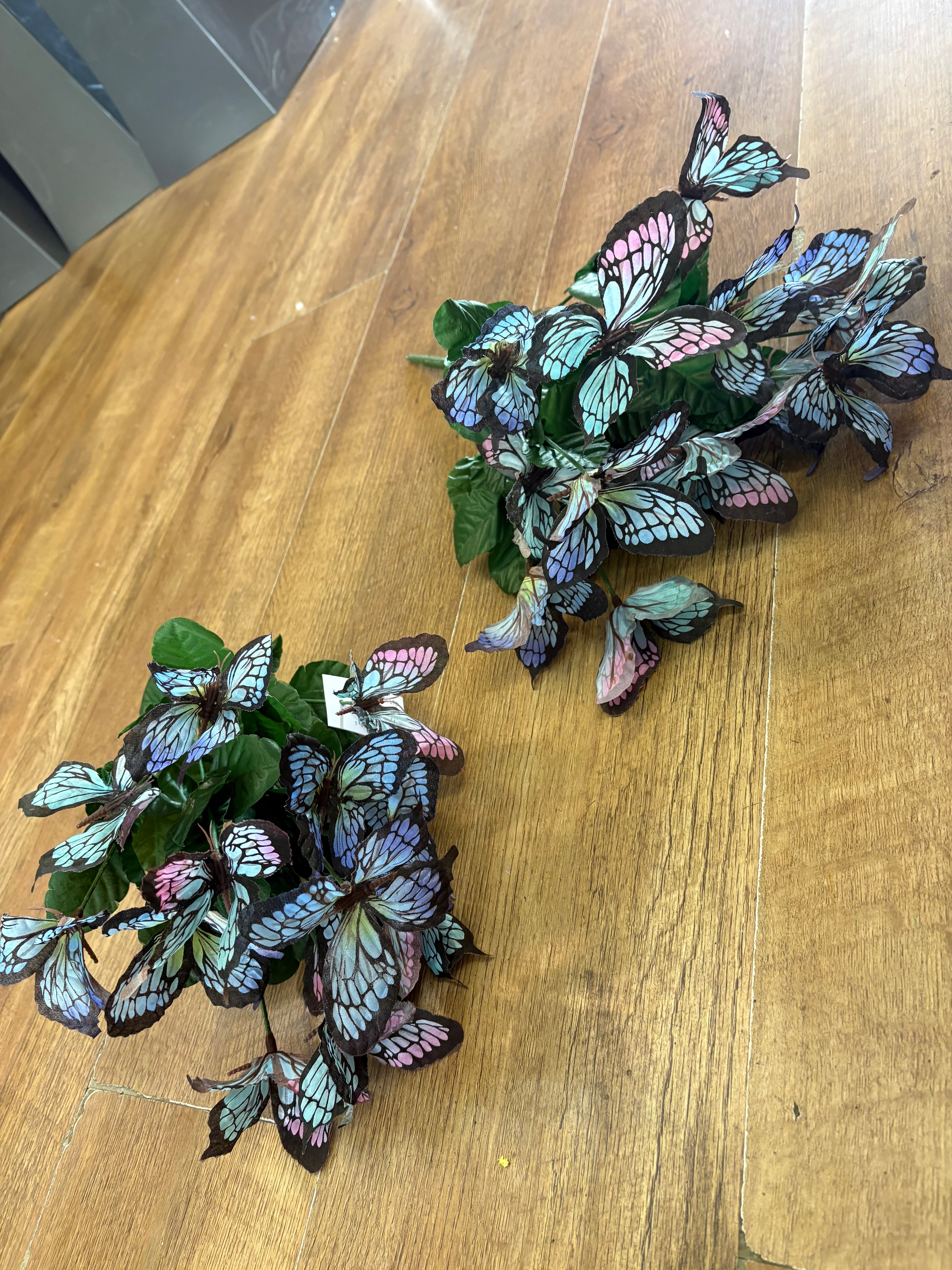 Bundle of 2 big bunches of pale blue and pink butterflies