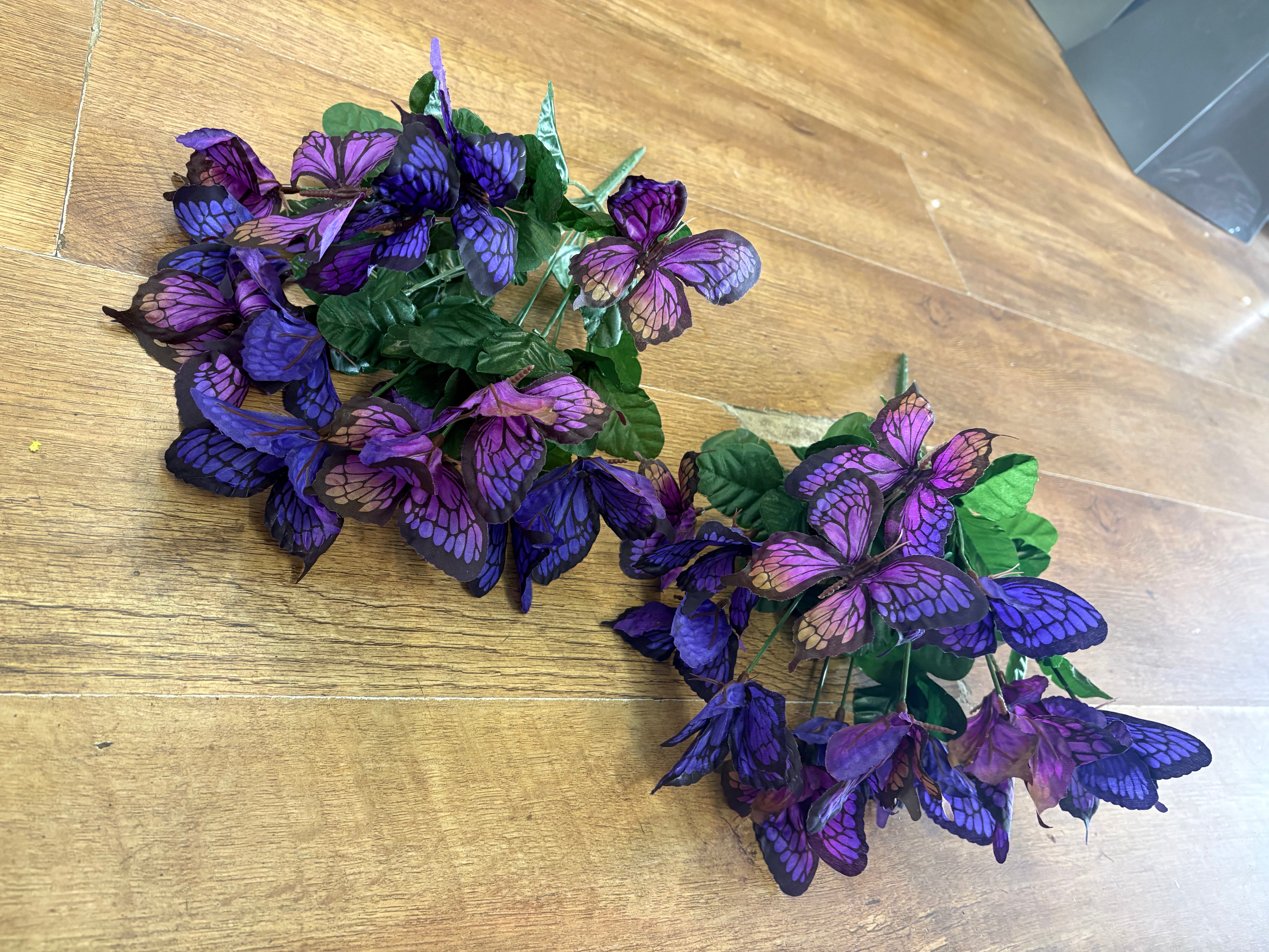 Bundle of 2 big bunches of purple and magenta butterflies