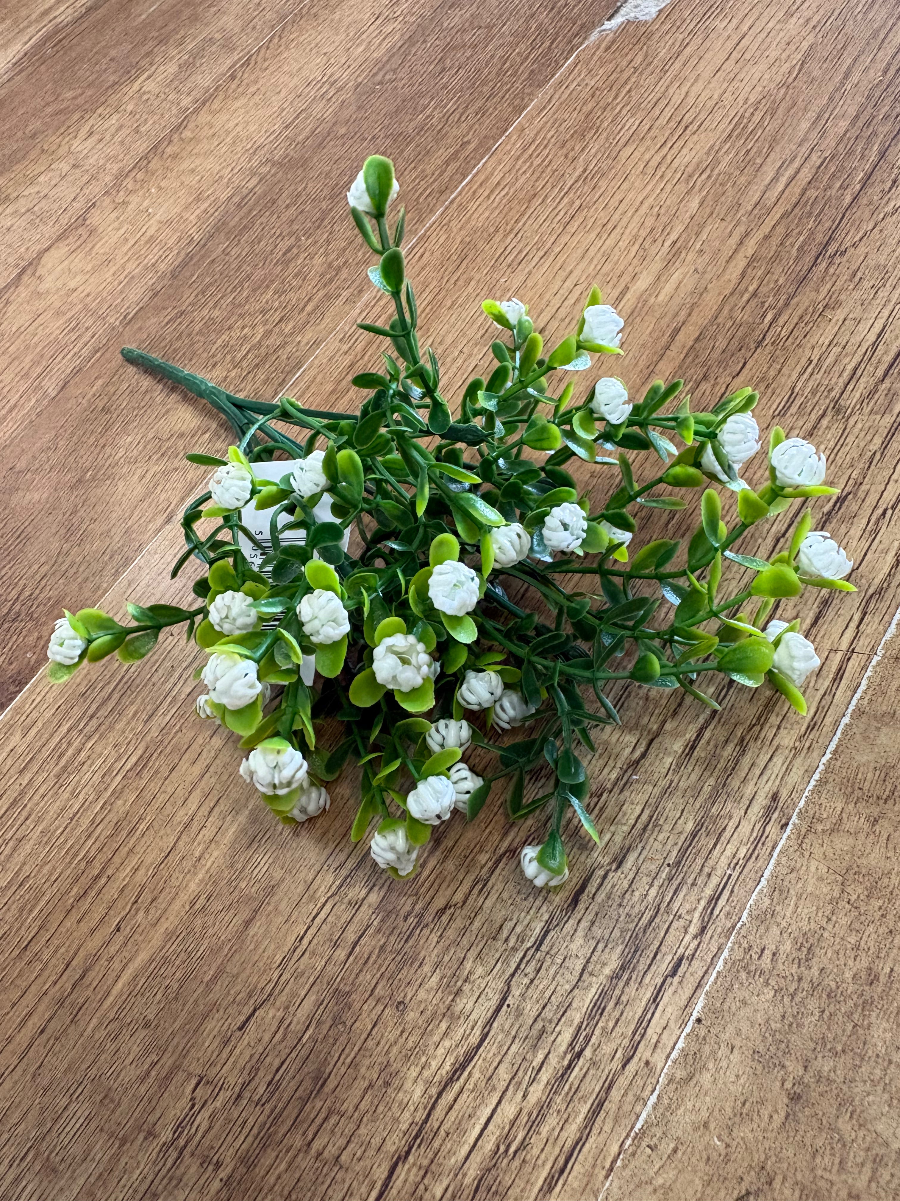 Plastic gypsophila bunch - 5 colours available