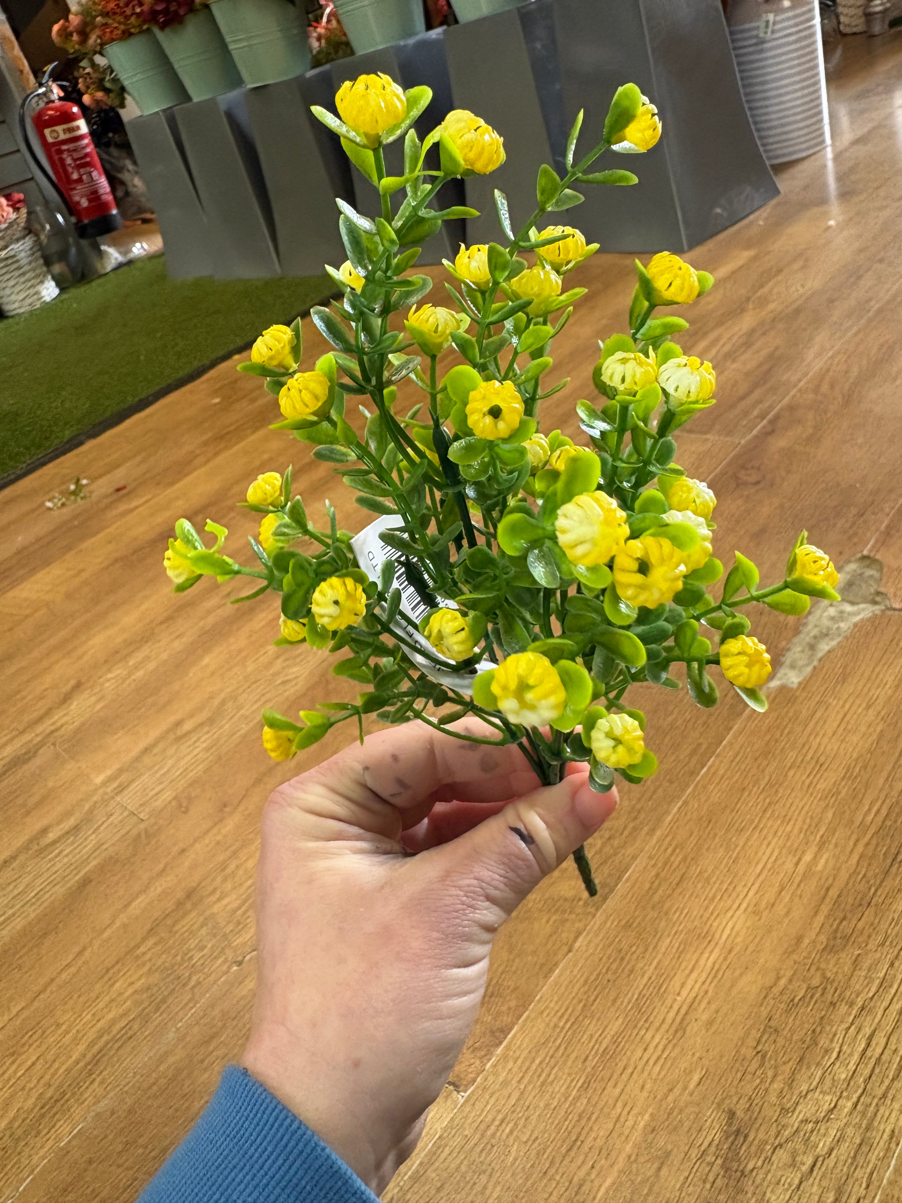 Plastic gypsophila bunch - 5 colours available