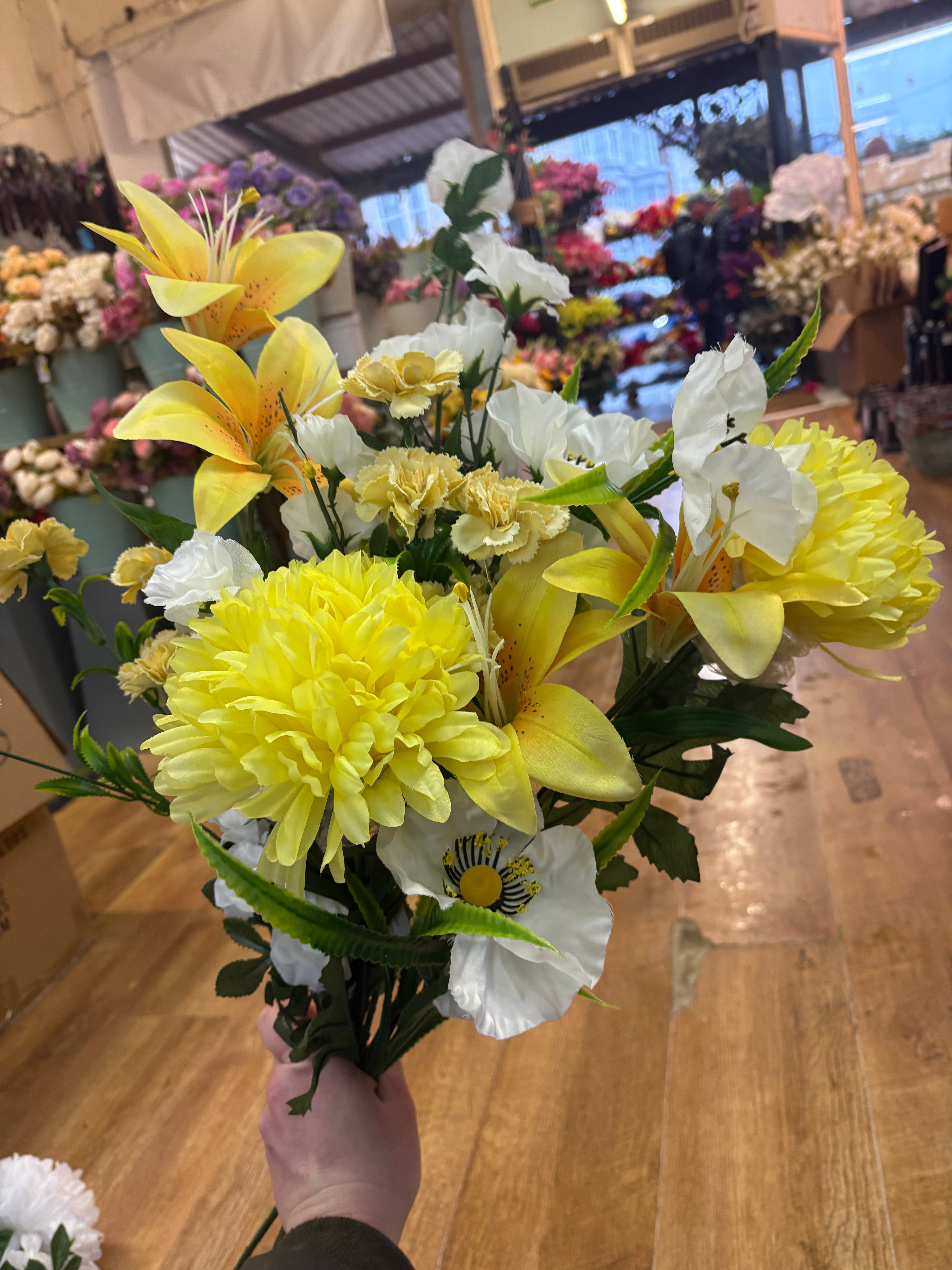 Clearance long stem 8 - 10 mixed stems