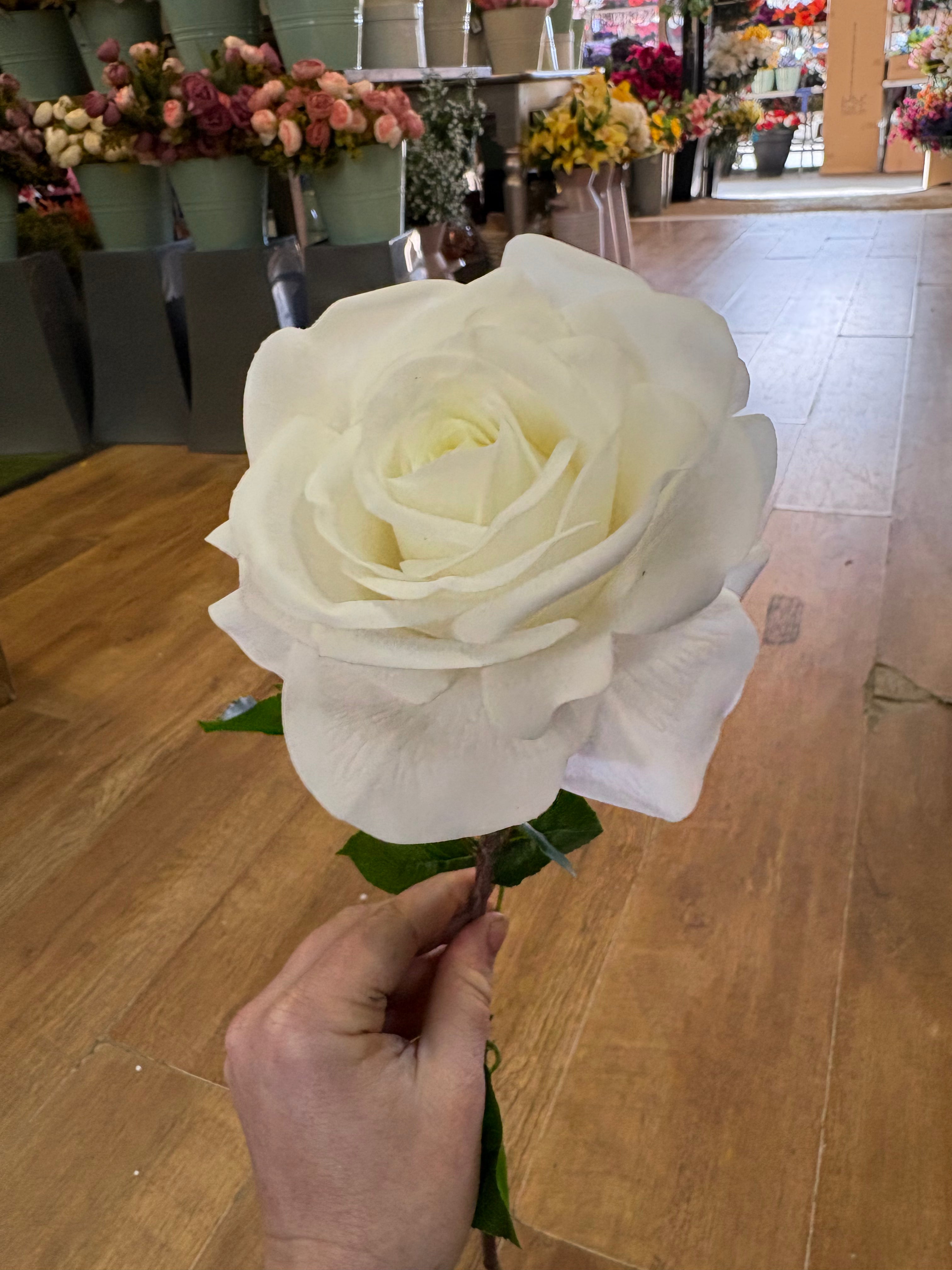 Cream real touch superior single rose