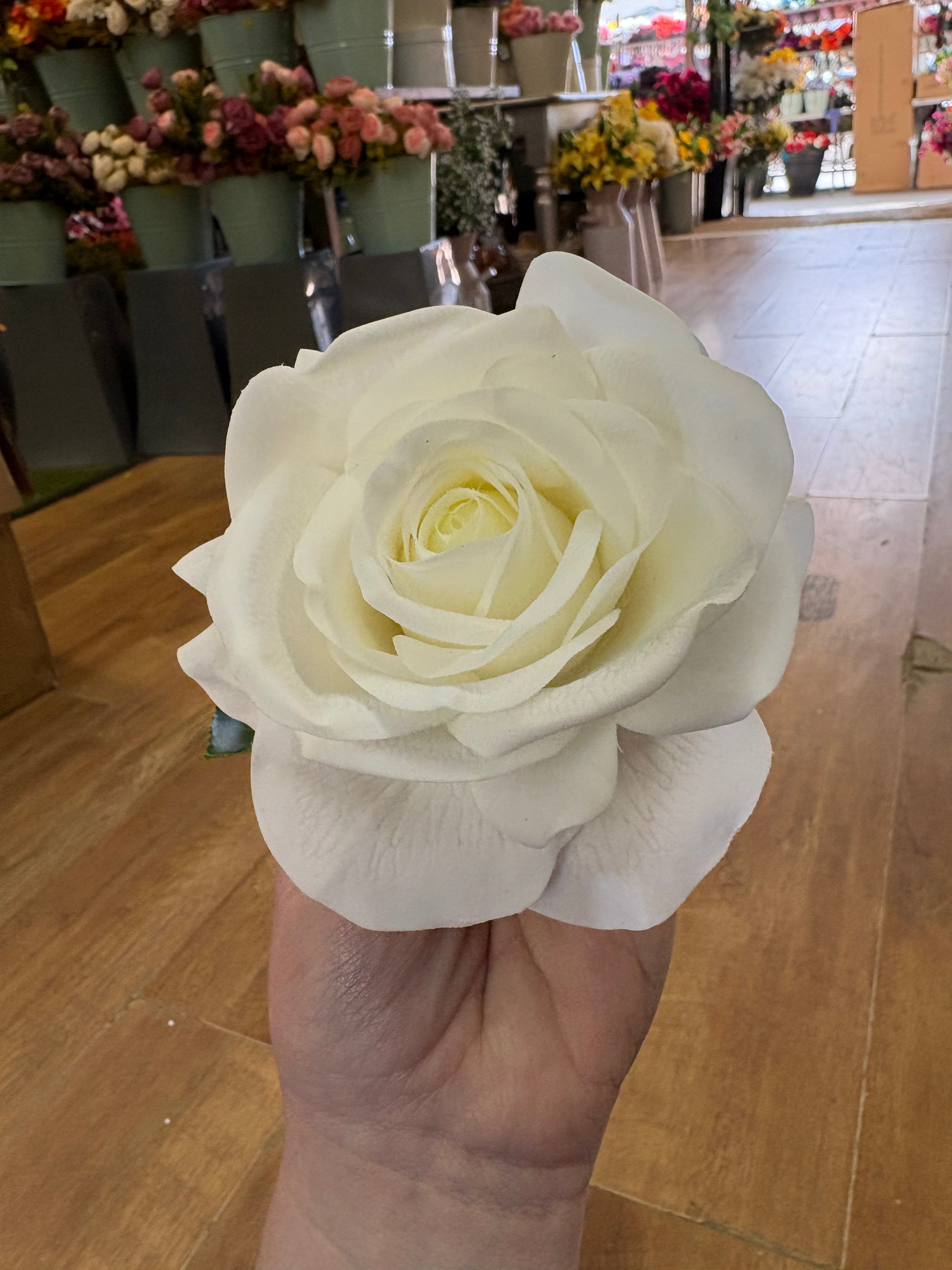Cream real touch superior single rose
