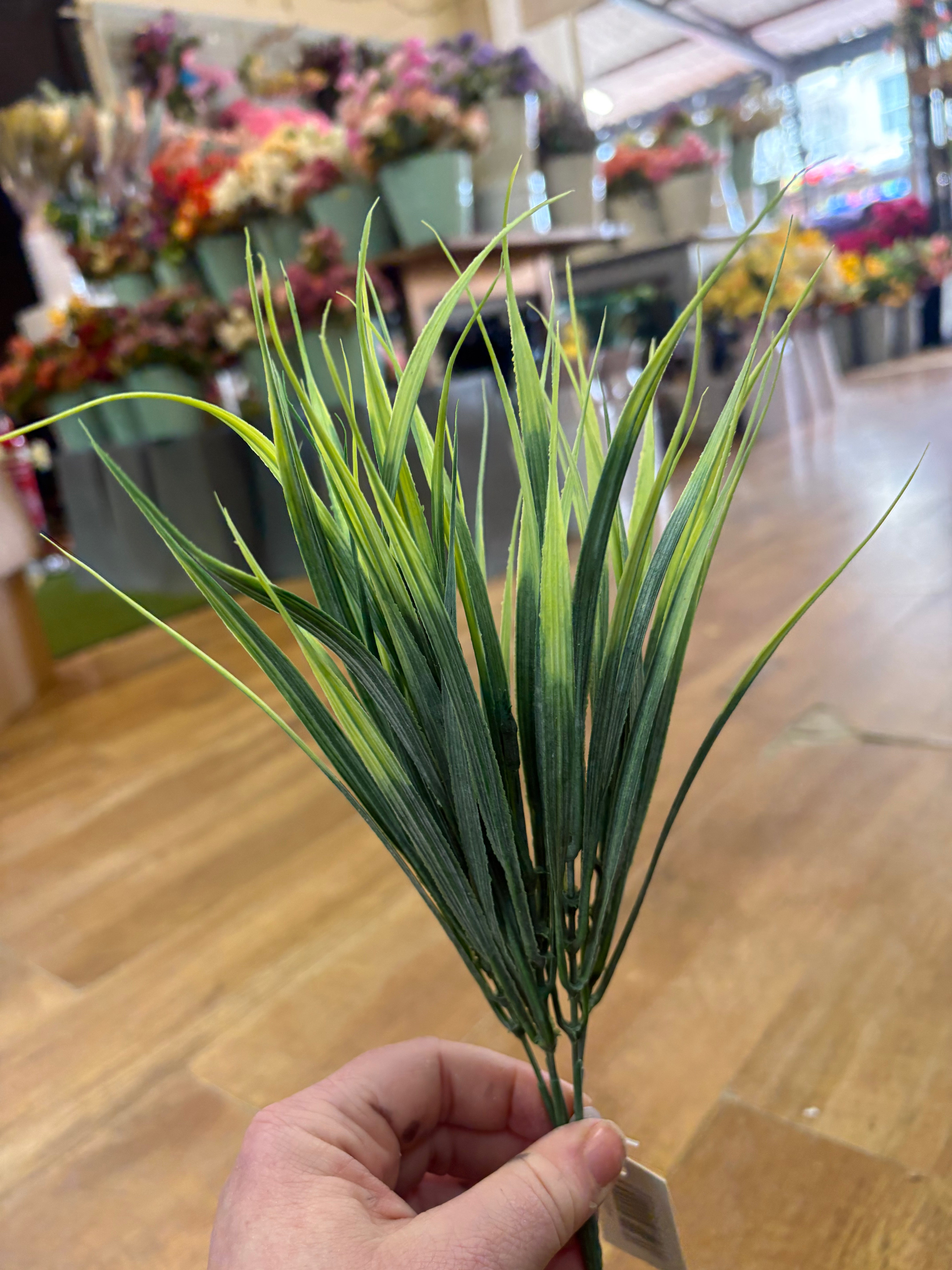 Two tone grass bunch