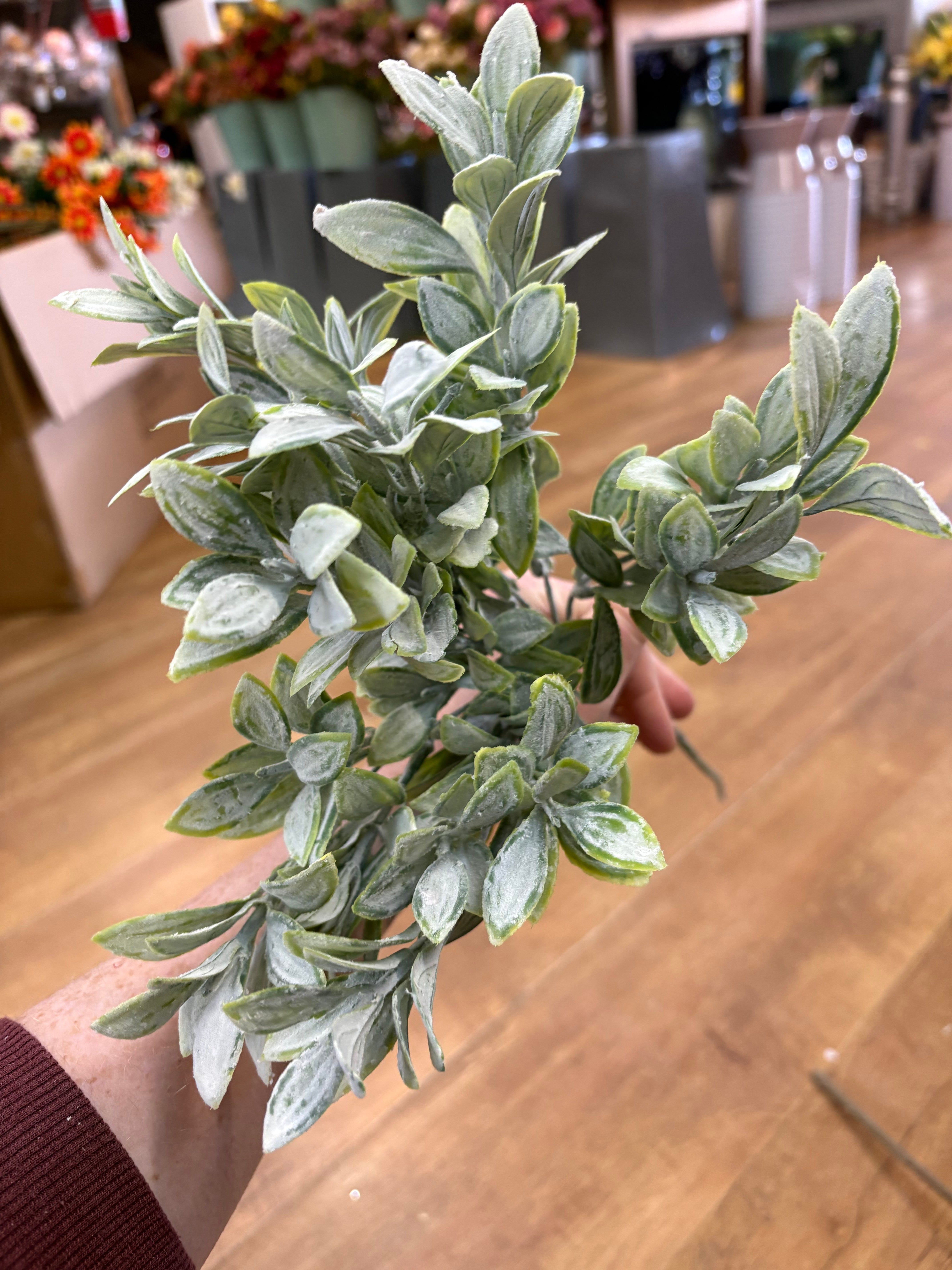 Long stem natural green flocked leaf bunch