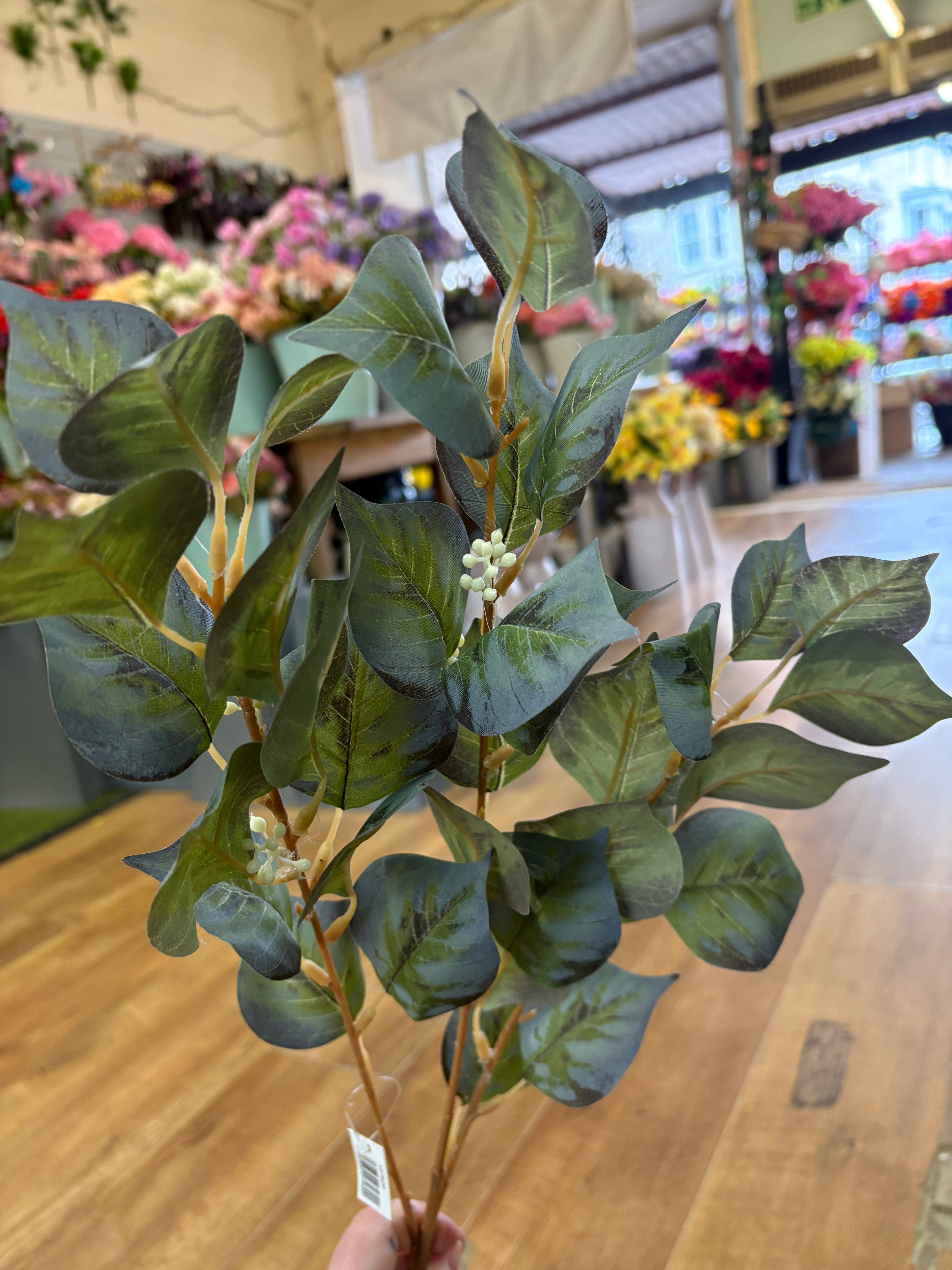 Long stem Noah leaf spray