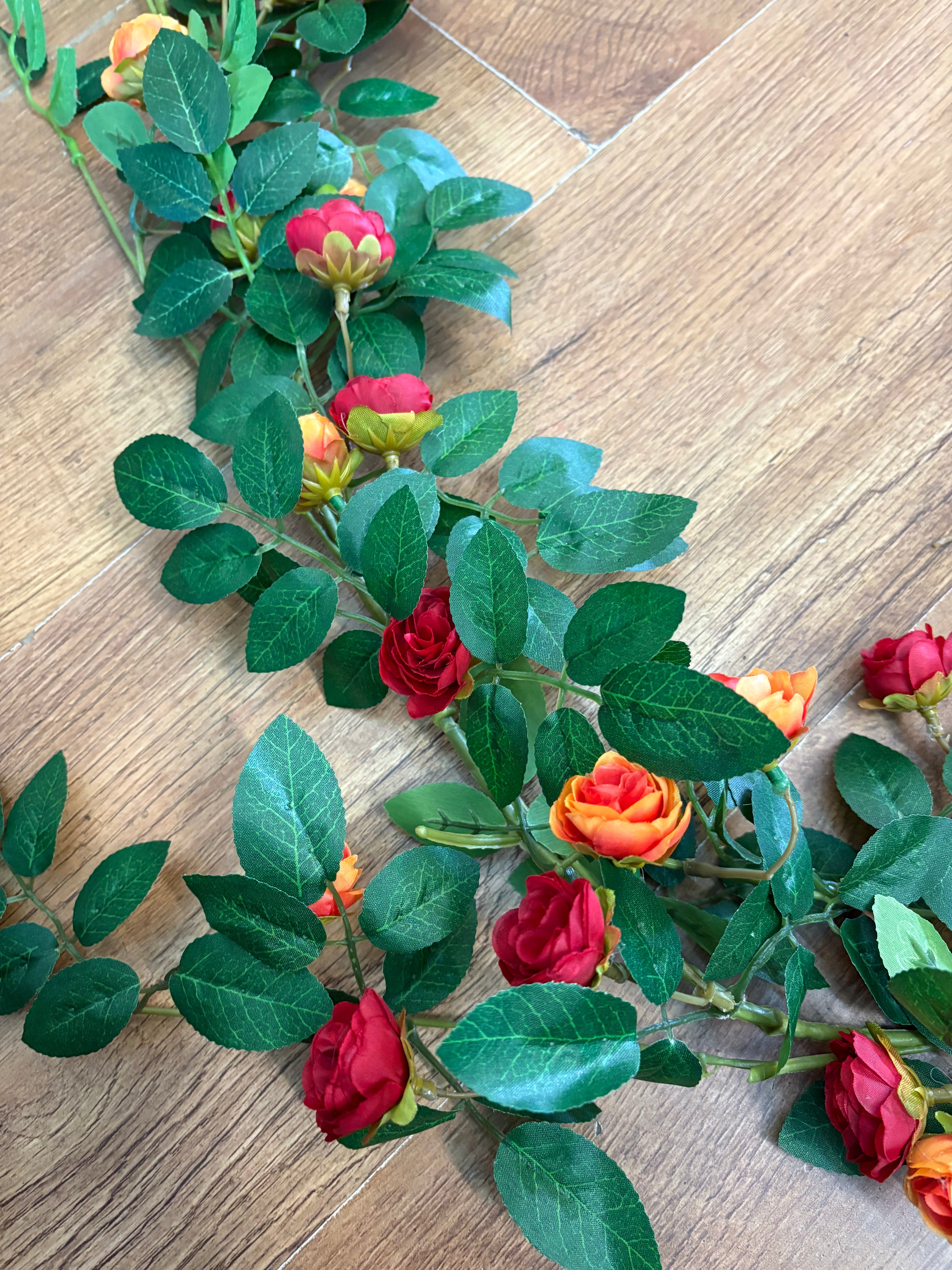 170cm red and orange miniature rose and foliage garland