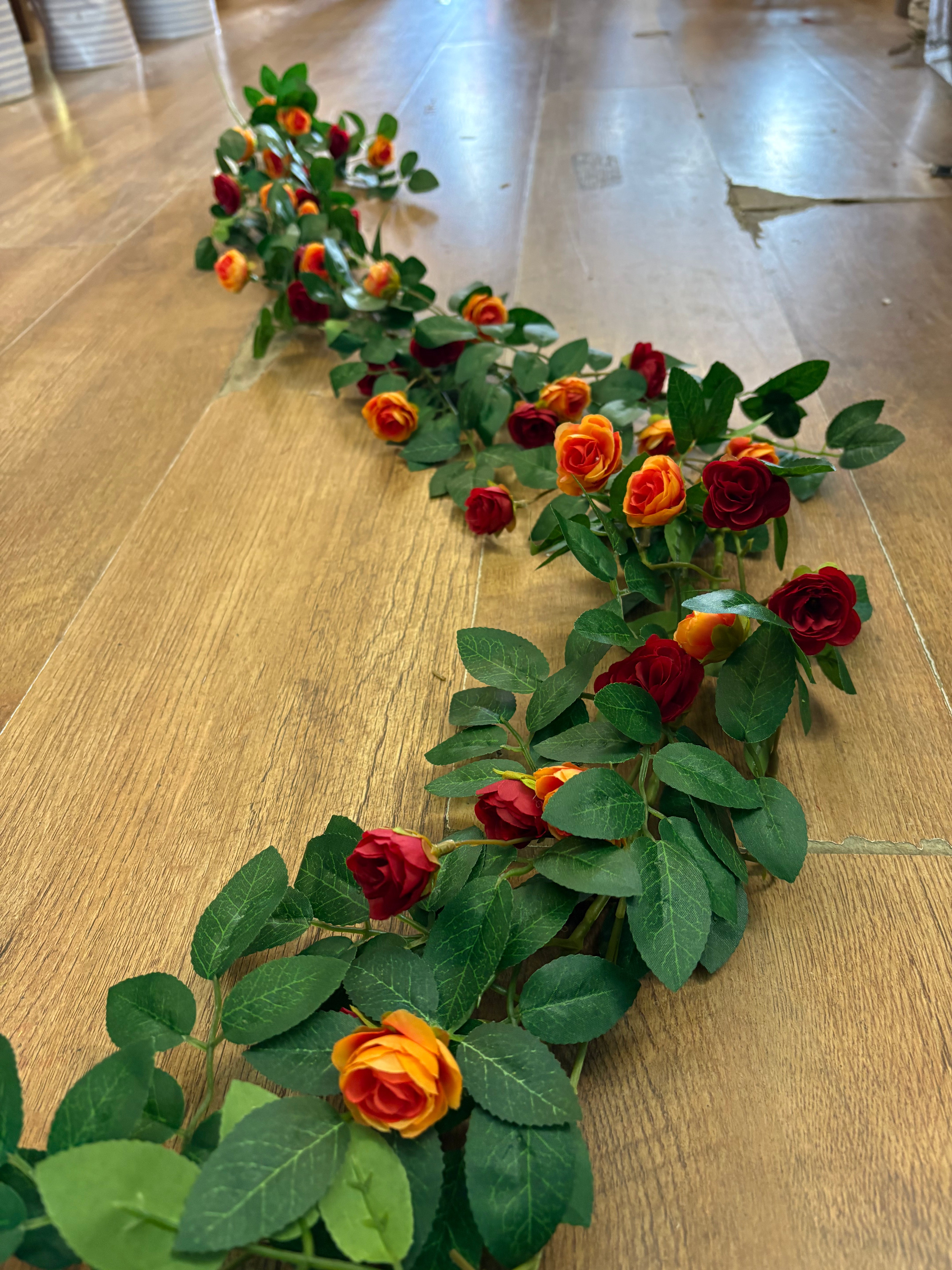 170cm red and orange miniature rose and foliage garland