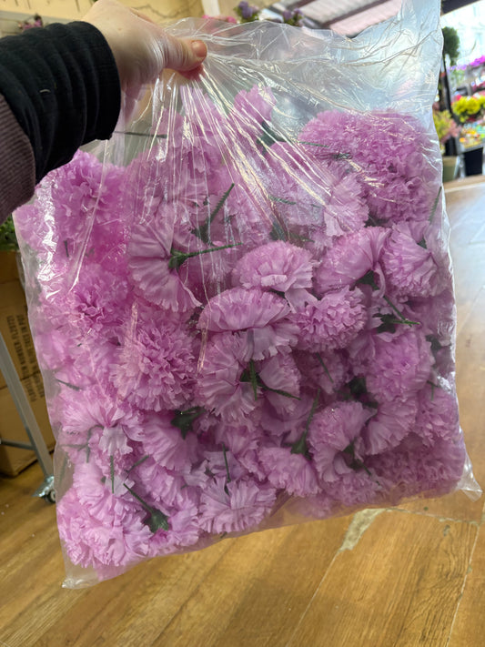 Bag of 144 pale raspberry carnation picks