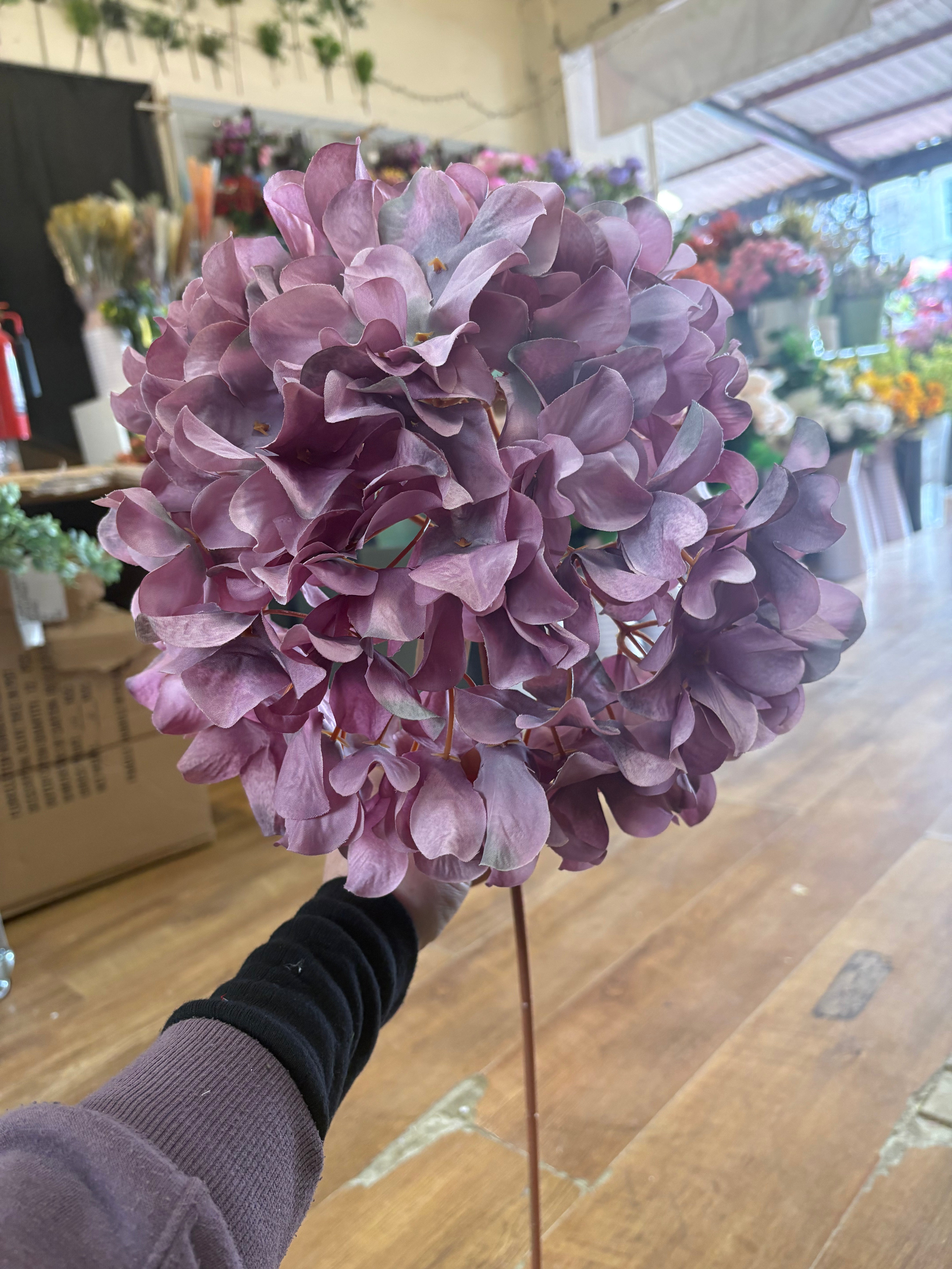 75cm tall vintage mauve large hydrangea