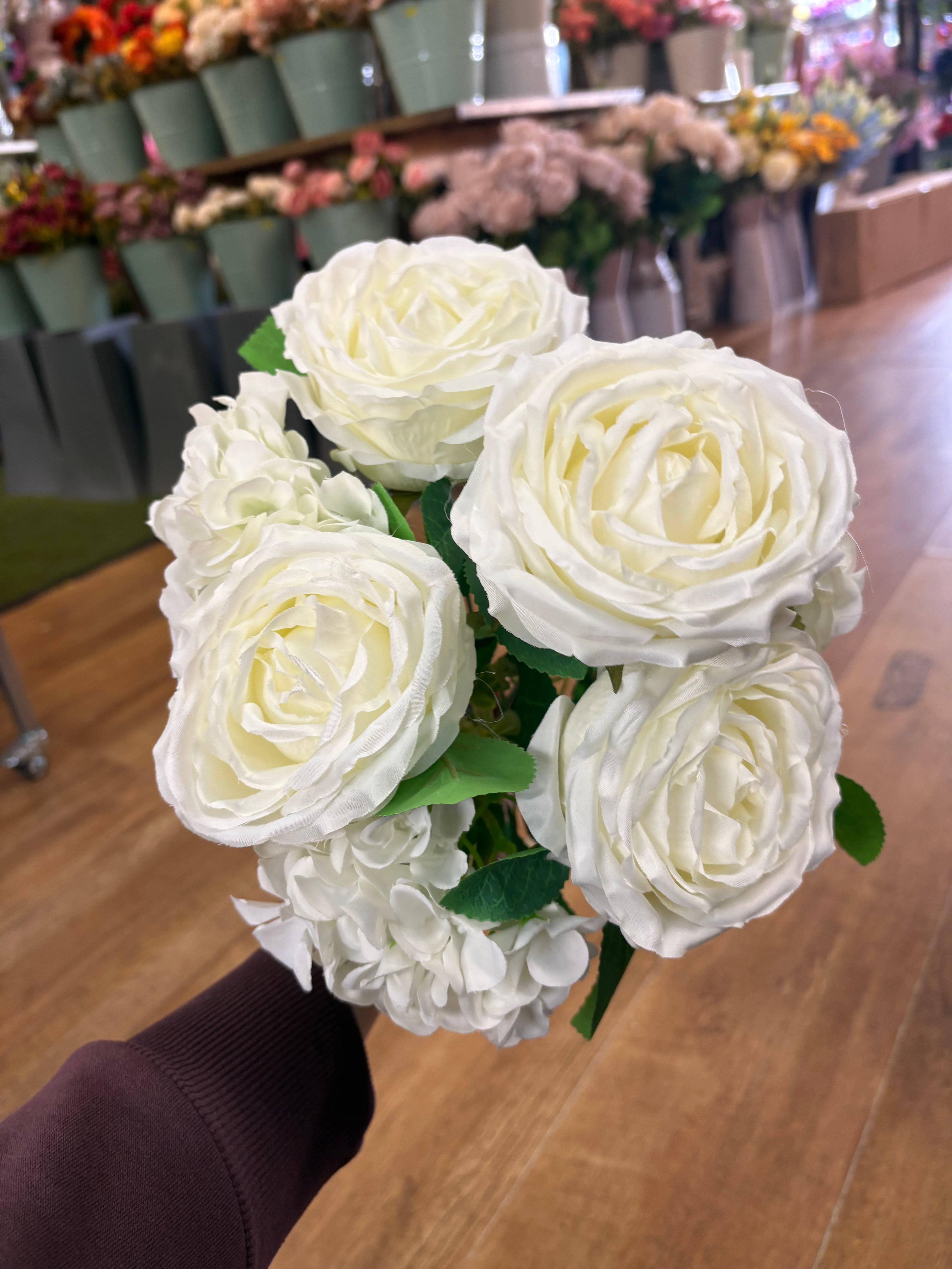 Ivory cabbage rose and hydrangea bouquet