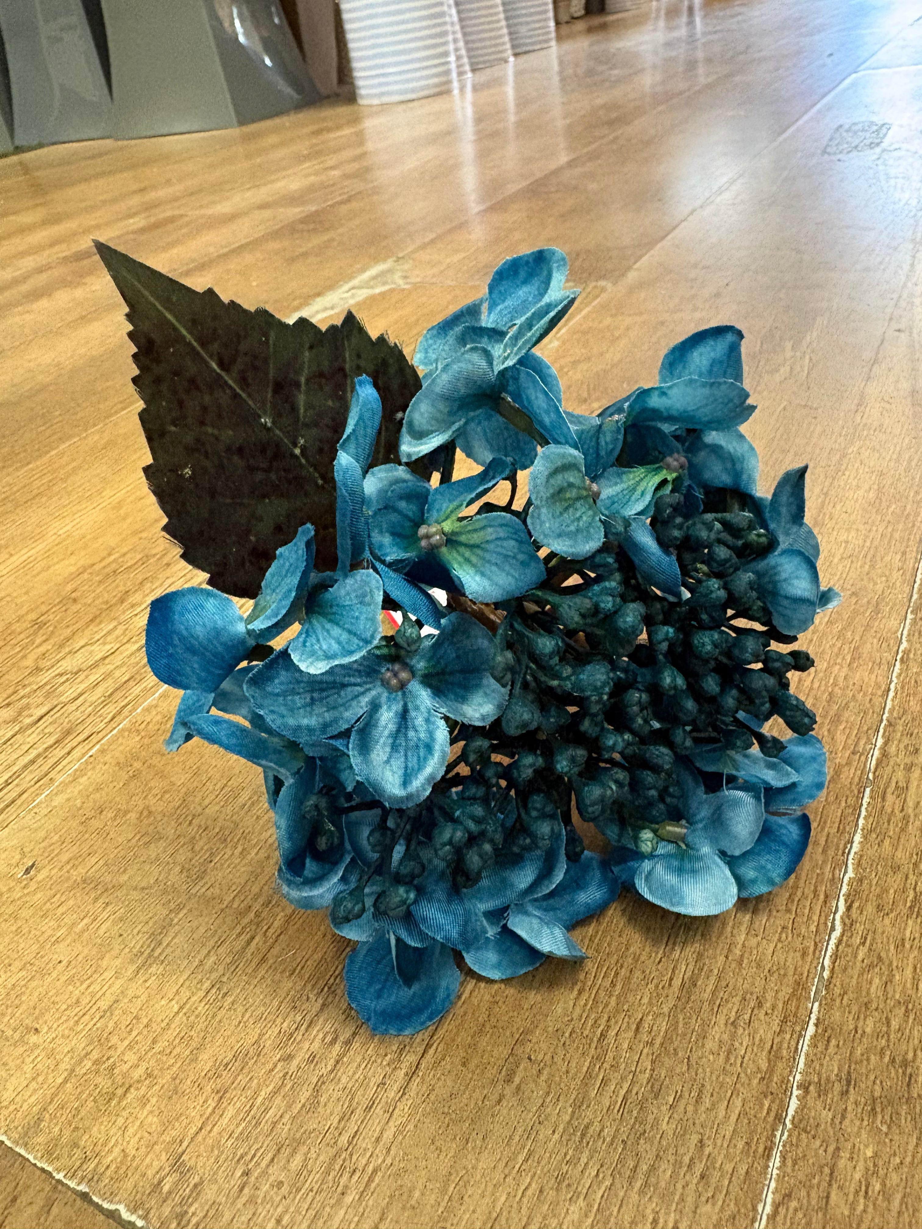 Medium length Teal budding hydrangea stem