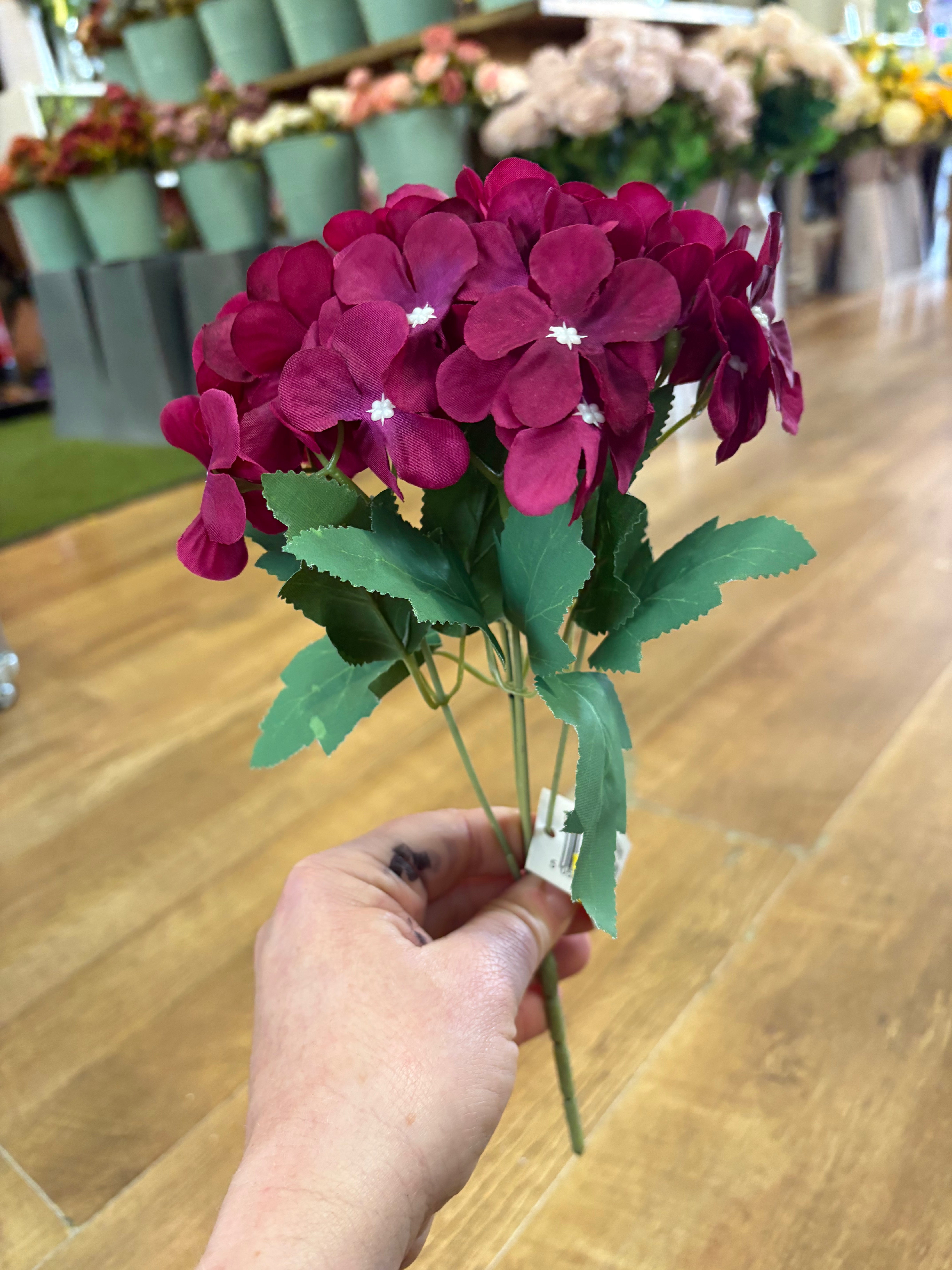 Small magenta hydrangea bunch