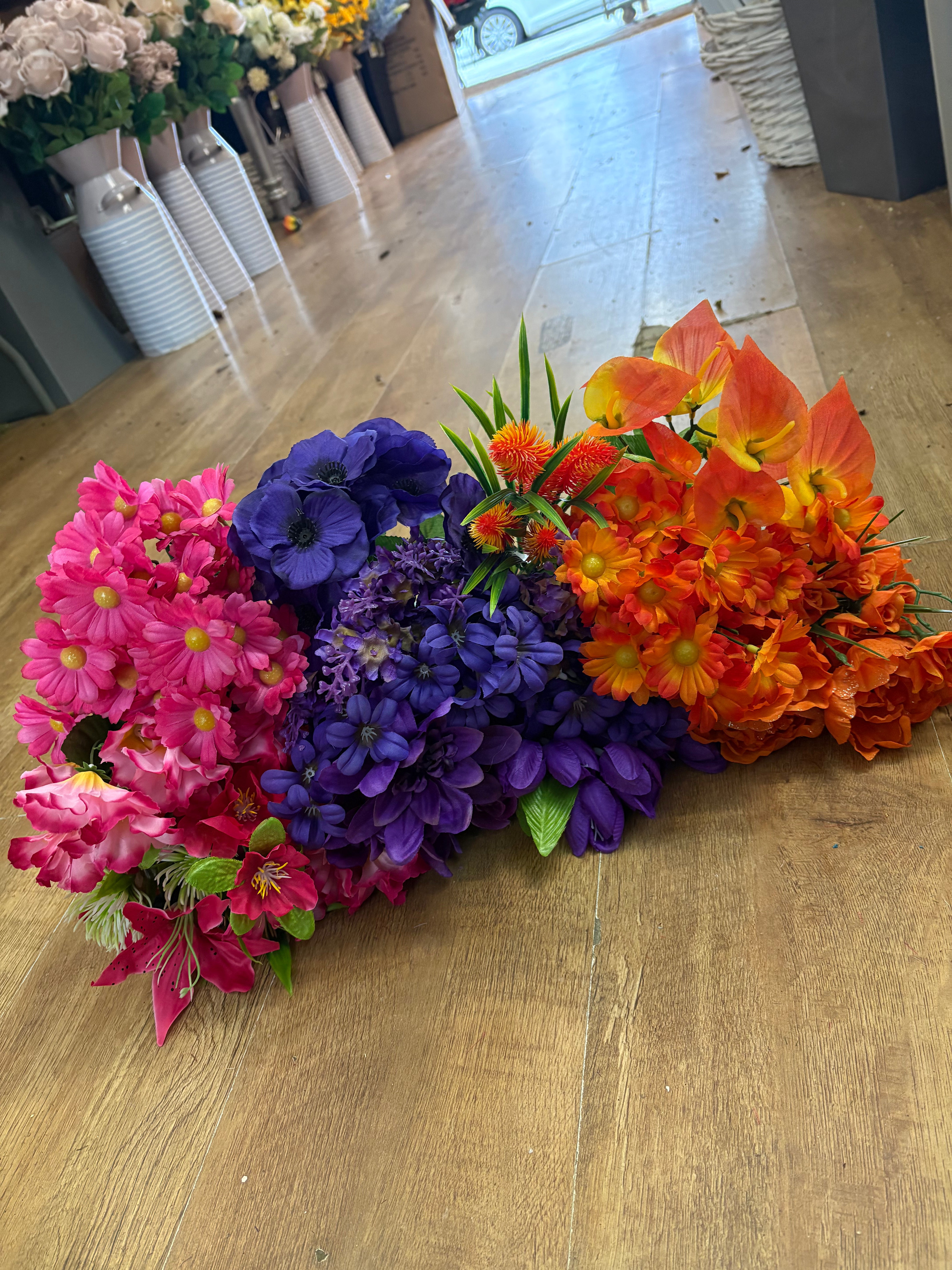 Box 10 - 20 bunches of flowers/foliage