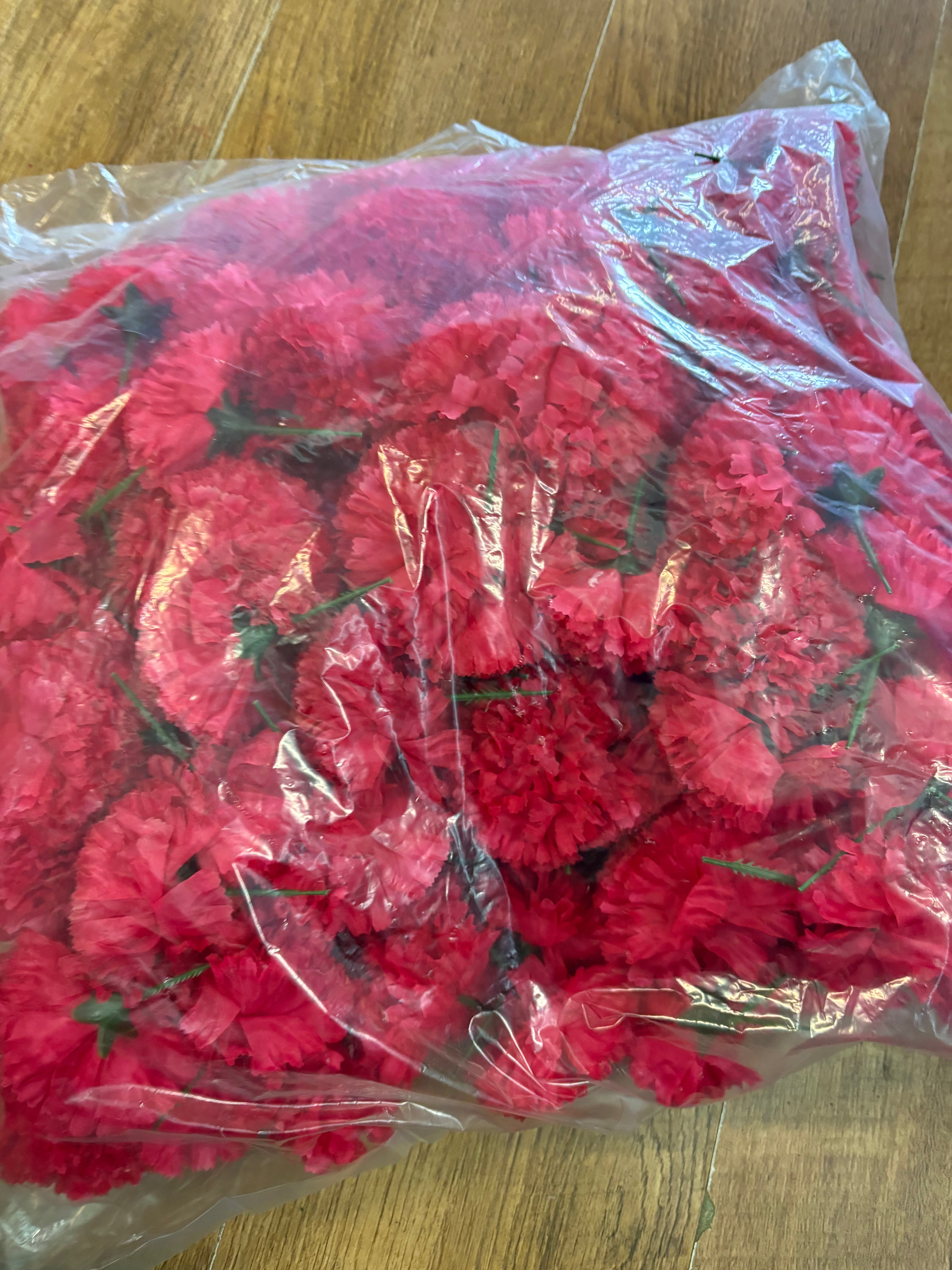 Bag of 144 hot pink carnation picks