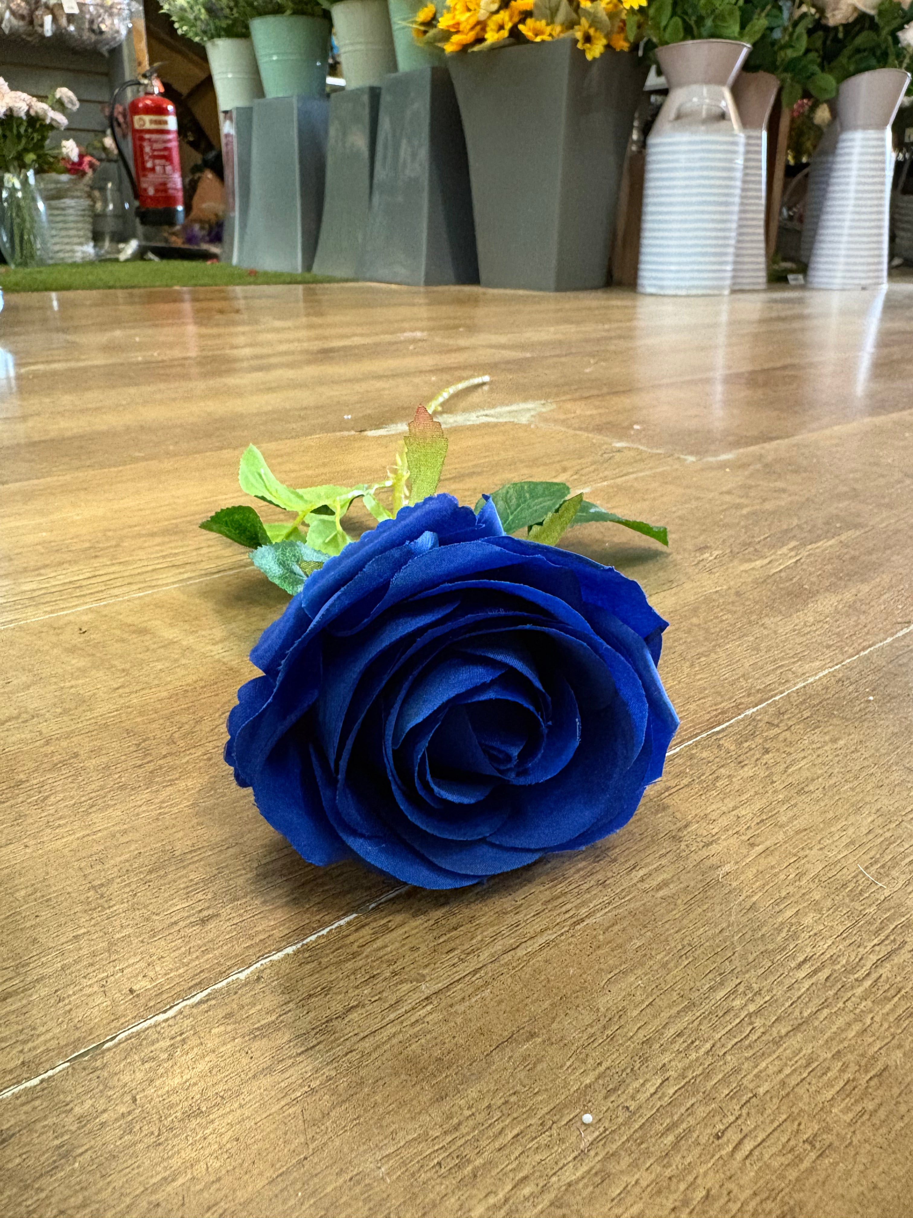 Long stem single Royal blue harper rose (head approx 10cm)
