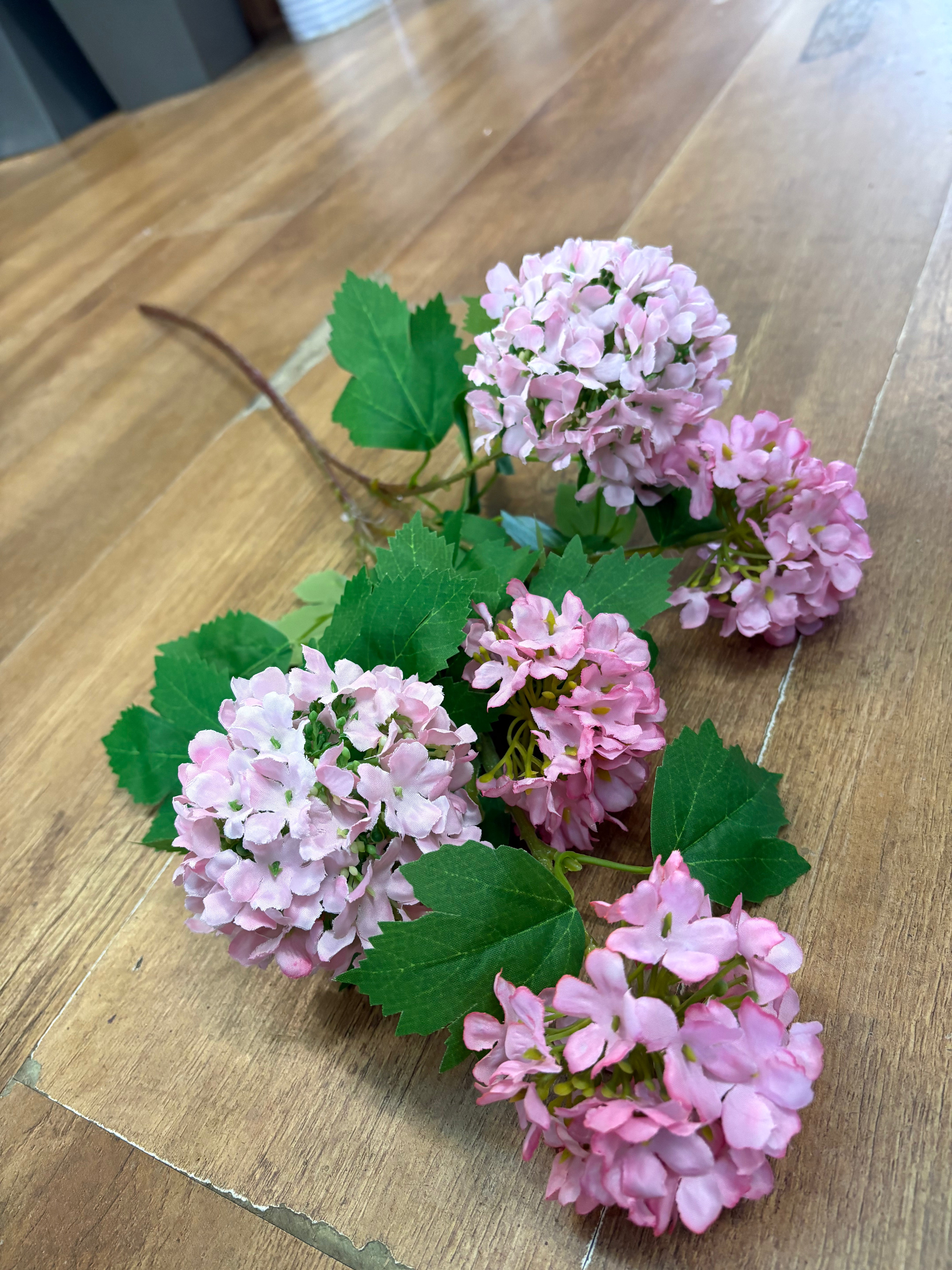 Tall stem pale pink kalanchoe geranium spray